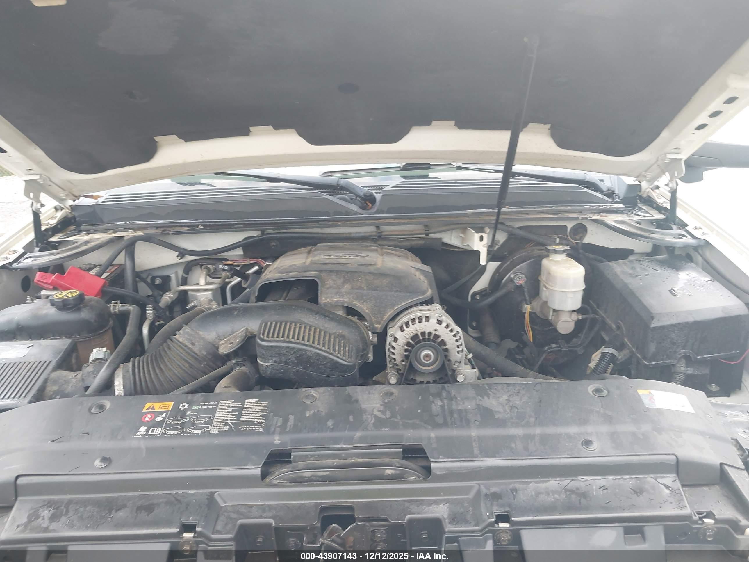GMC YUKON image 10