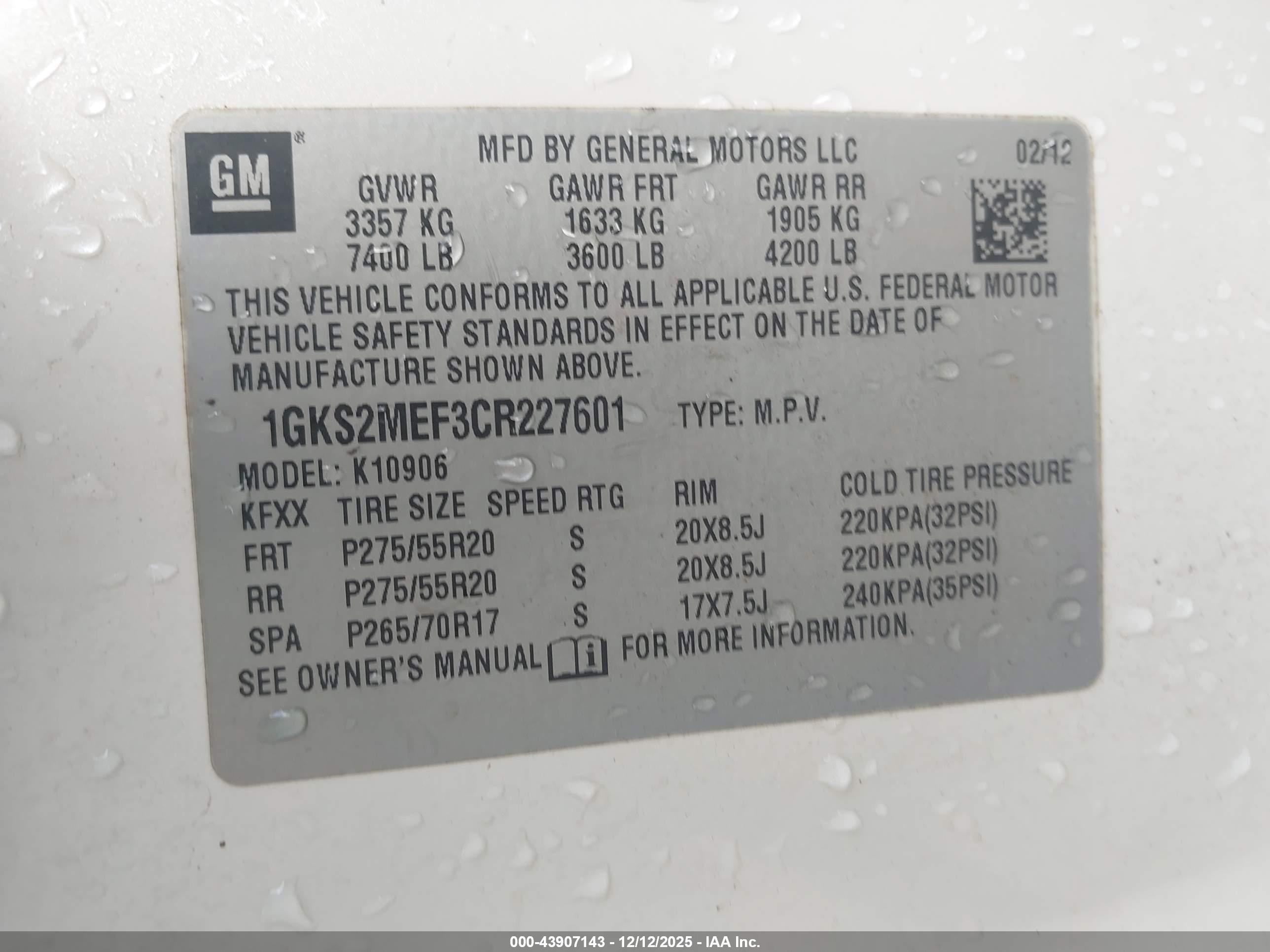 GMC YUKON image 9