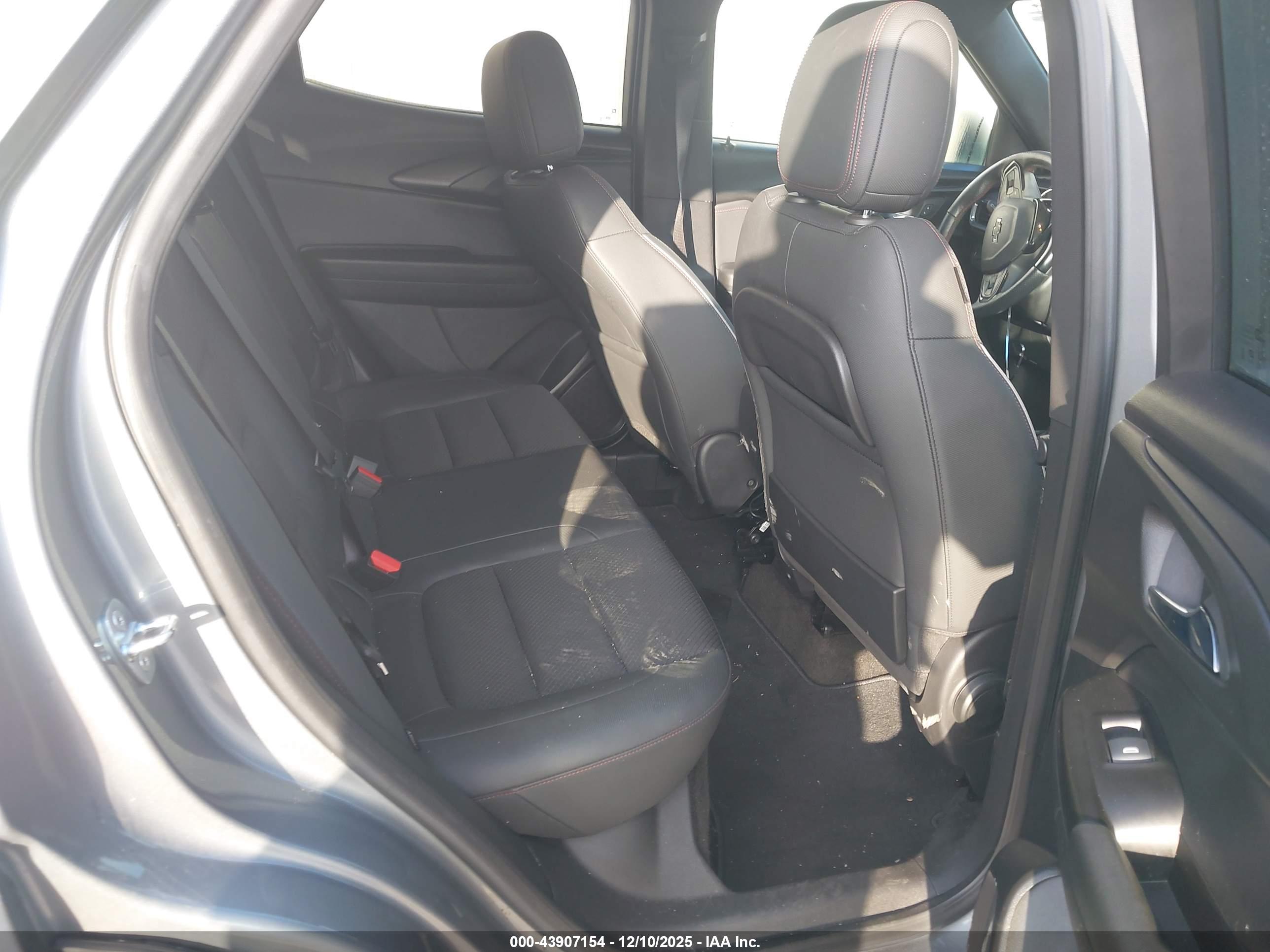CHEVROLET TRAILBLAZER image 8