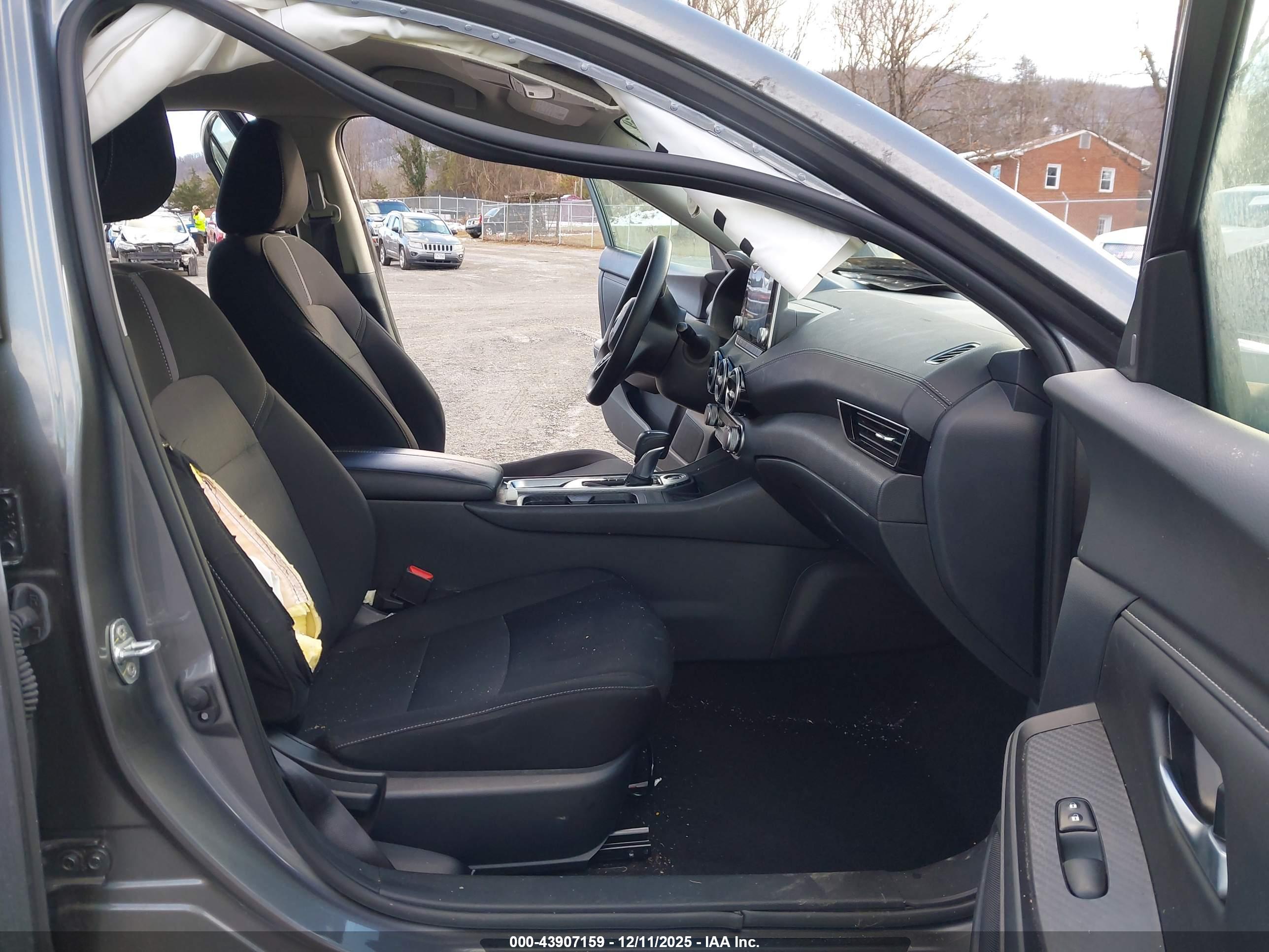 NISSAN SENTRA image 5