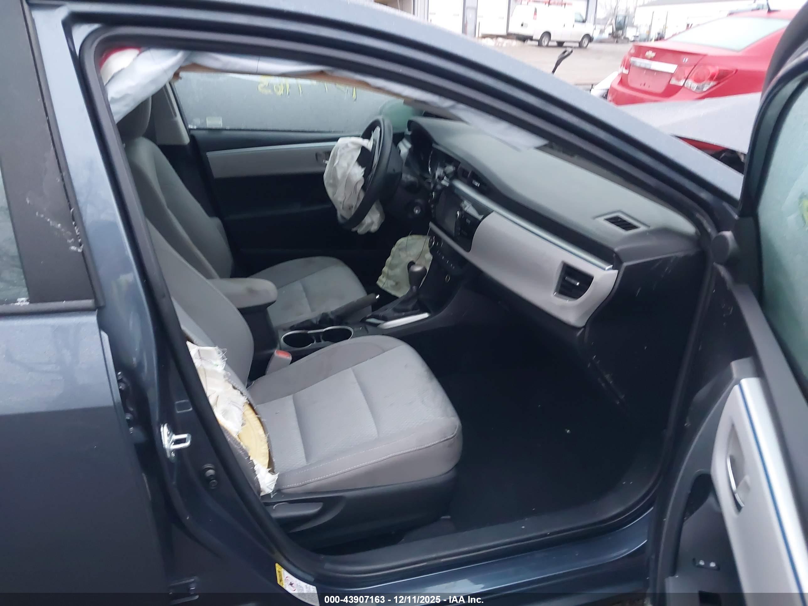 TOYOTA COROLLA image 5