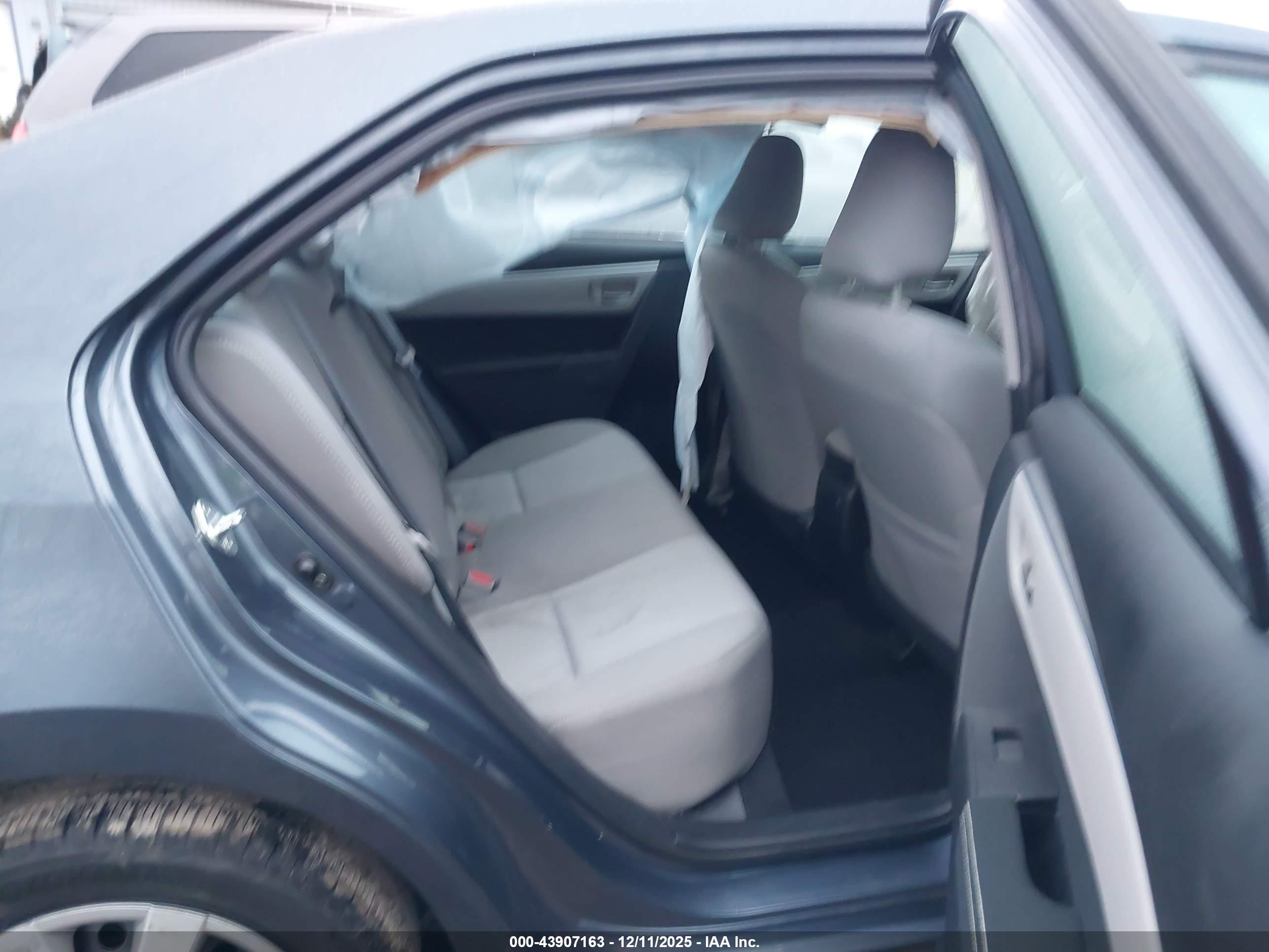 TOYOTA COROLLA image 8