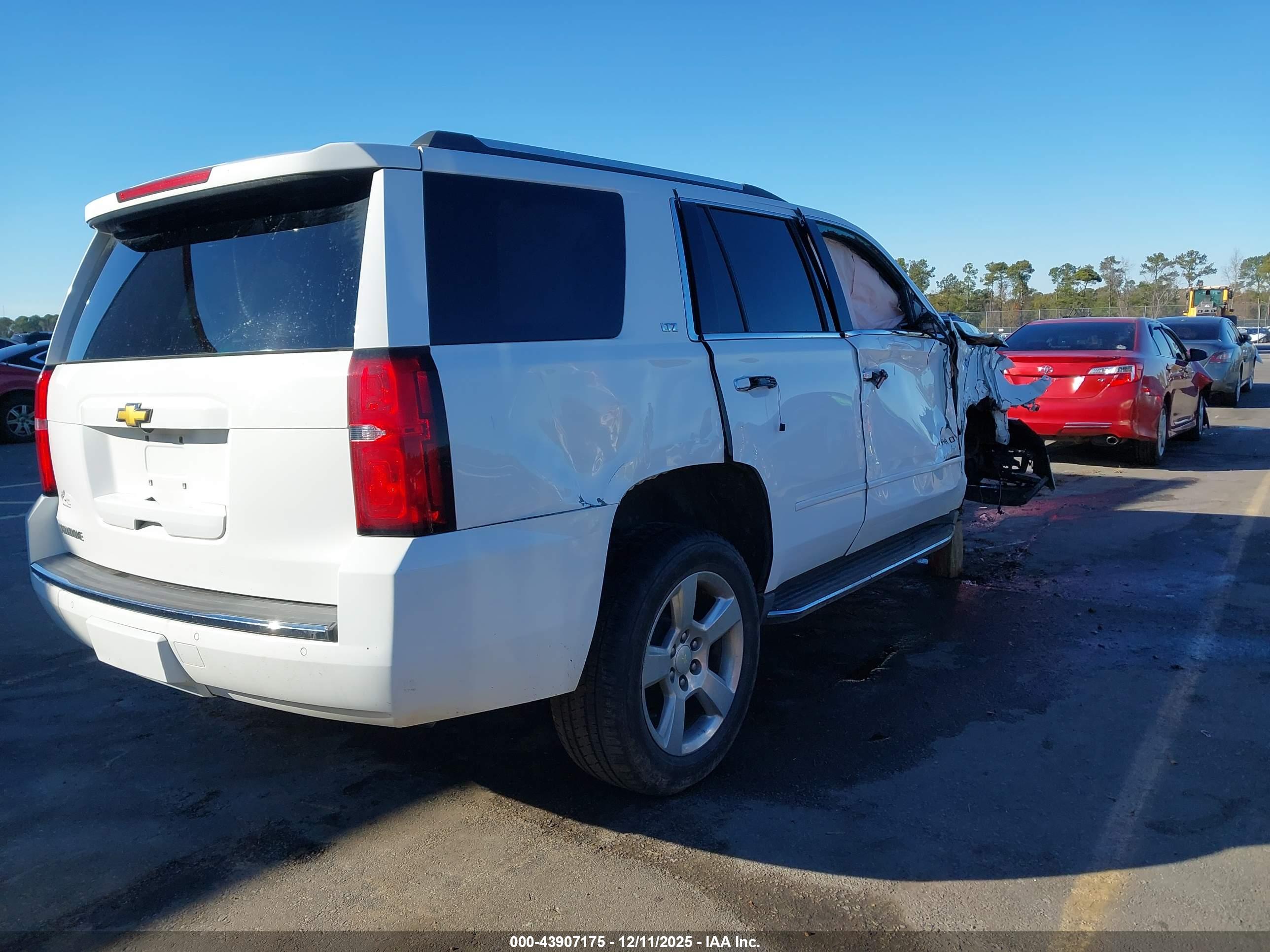 CHEVROLET TAHOE image 4