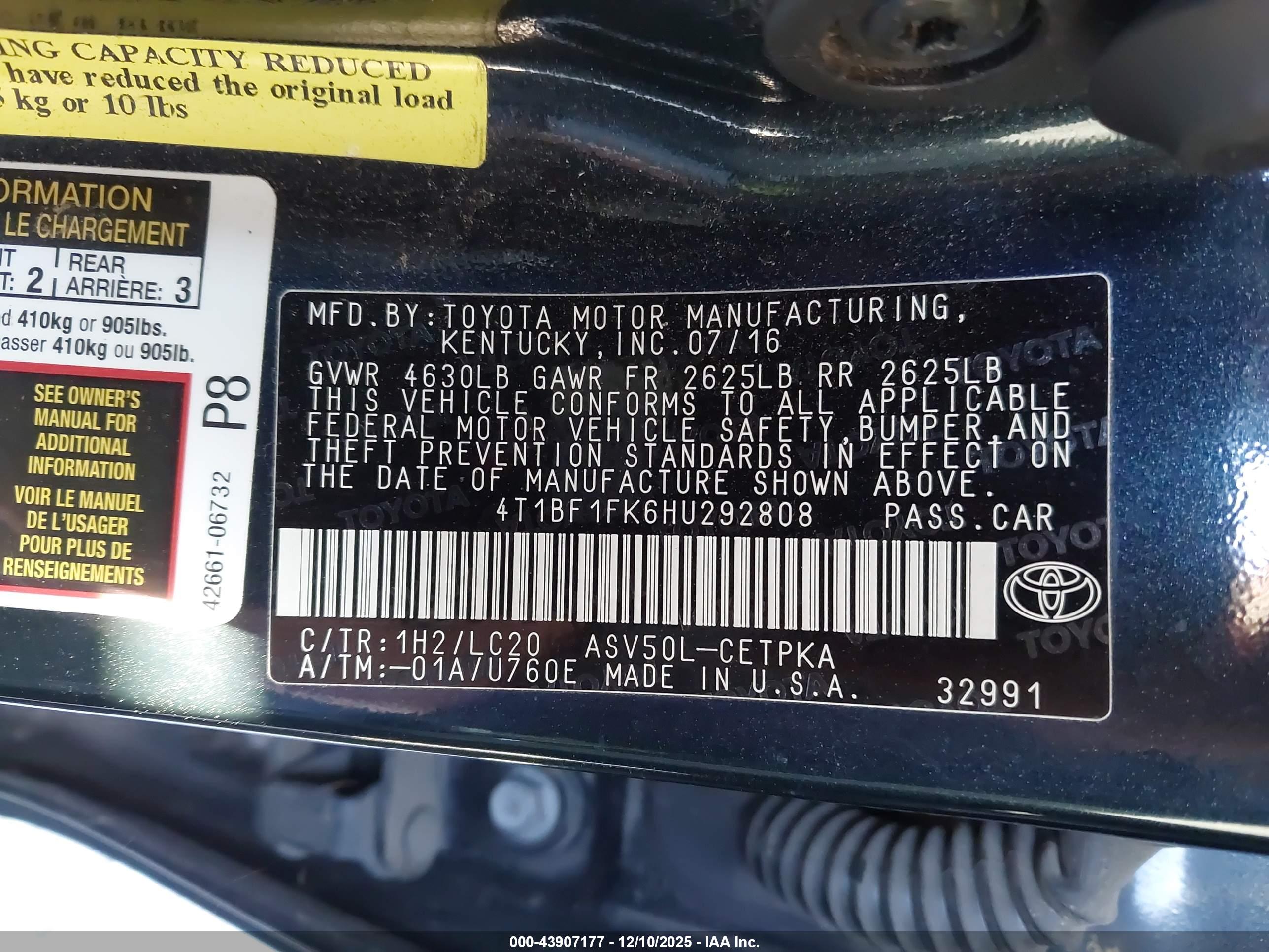 TOYOTA CAMRY image 9