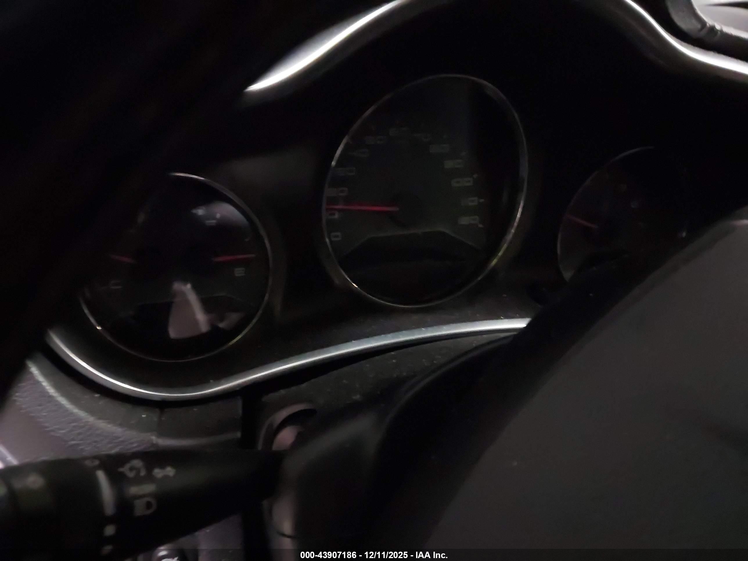 DODGE AVENGER image 7