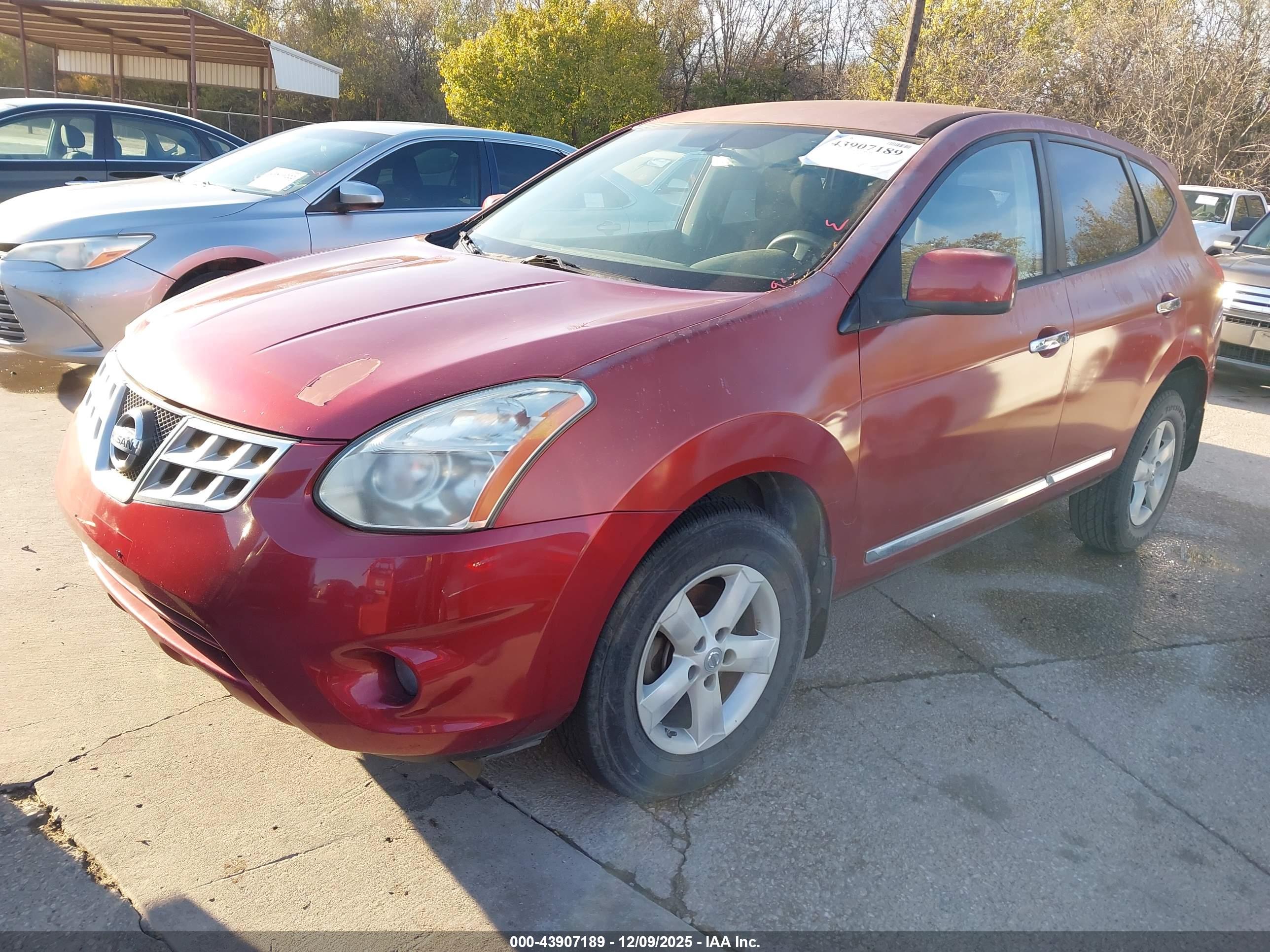 NISSAN ROGUE image 2