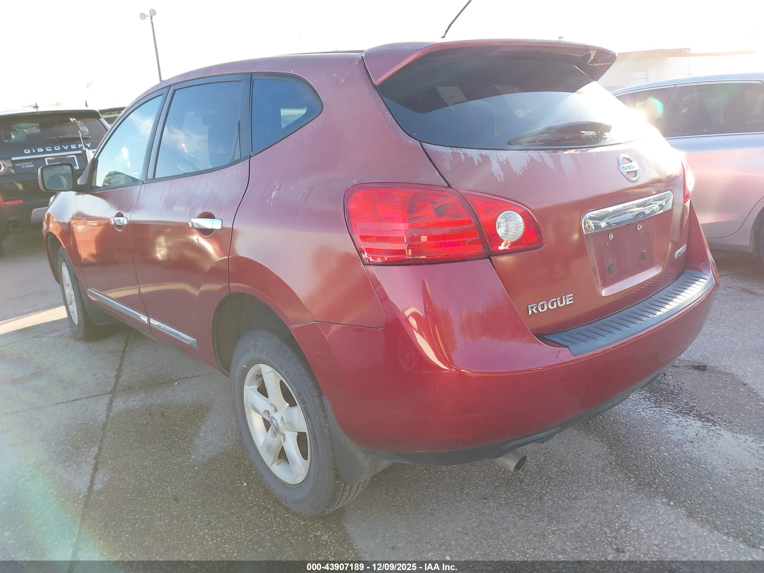 NISSAN ROGUE image 3