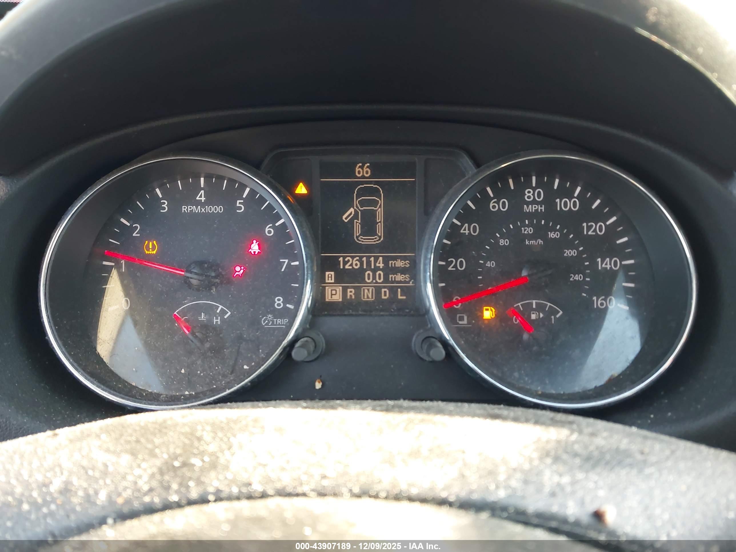 NISSAN ROGUE image 7