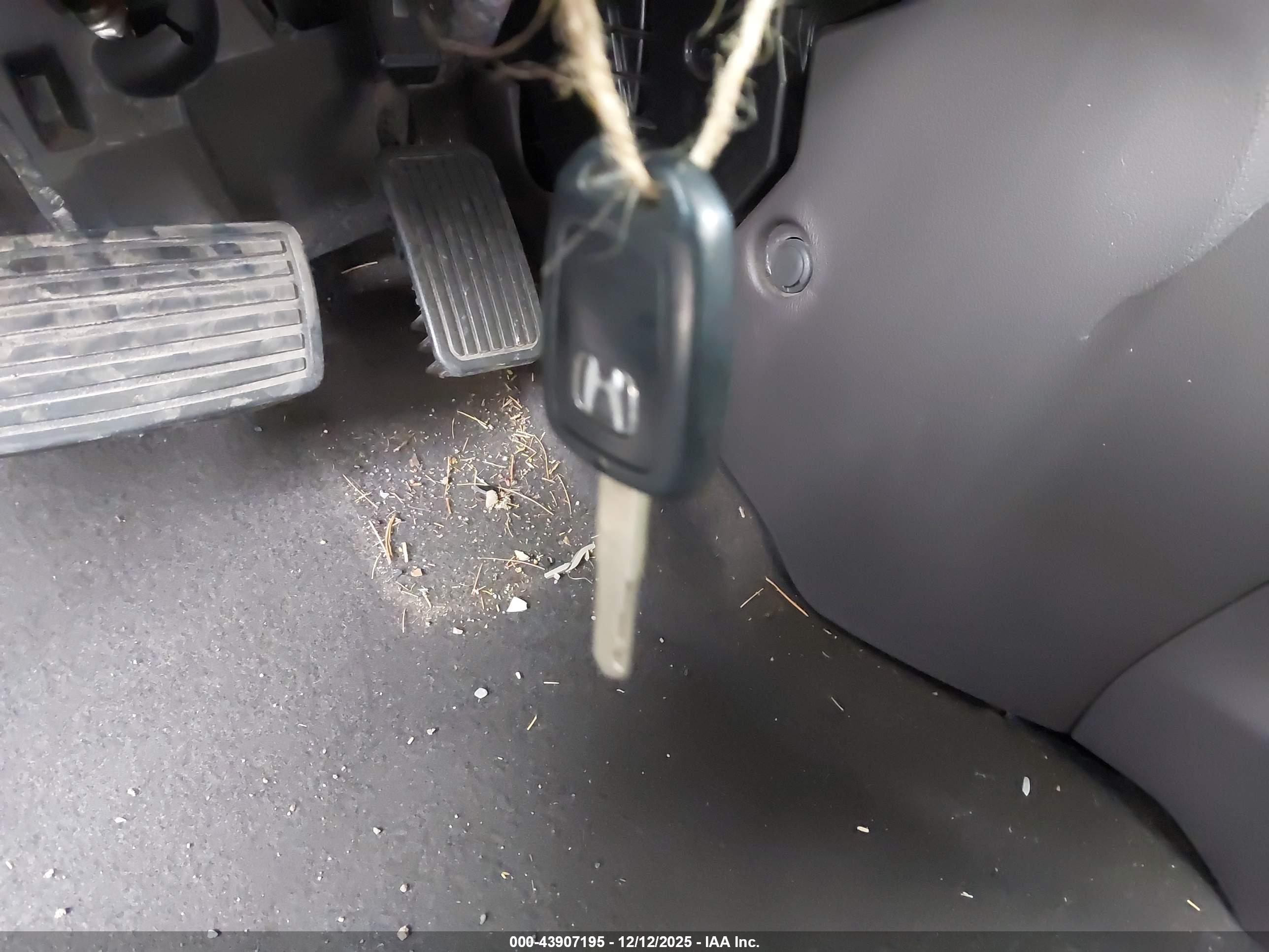 HONDA CR-V image 11