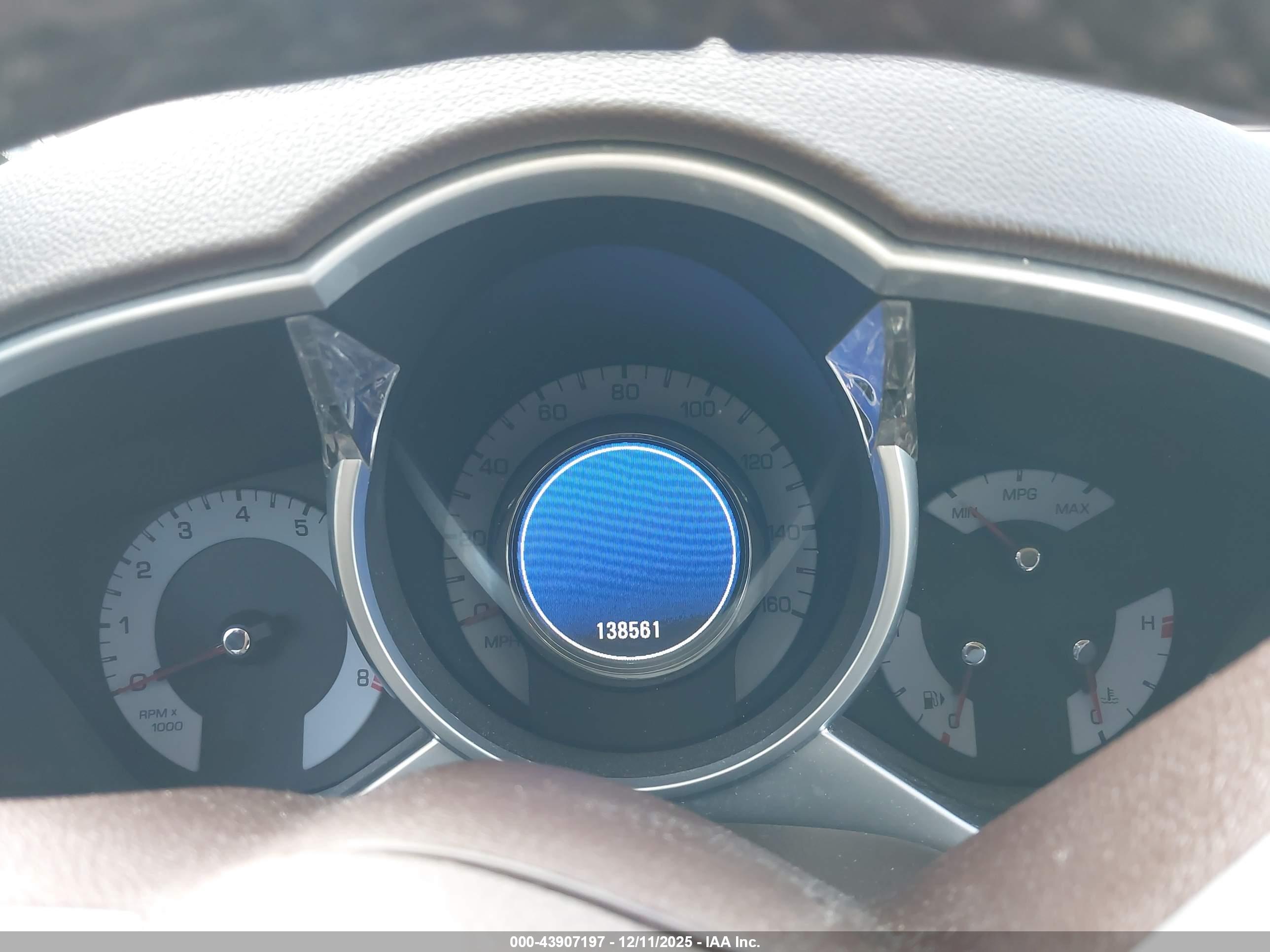 CADILLAC SRX image 7