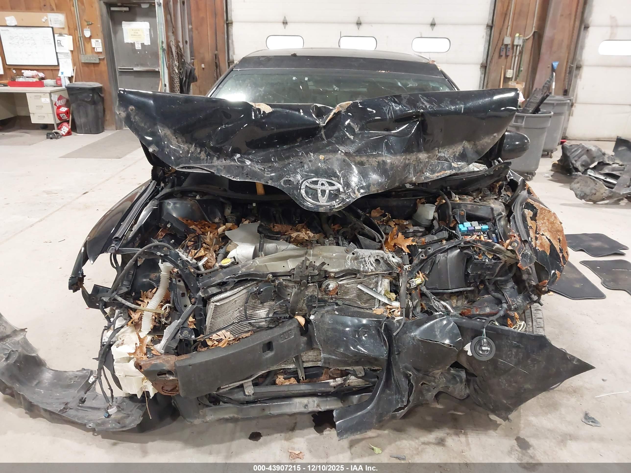 TOYOTA VENZA image 6