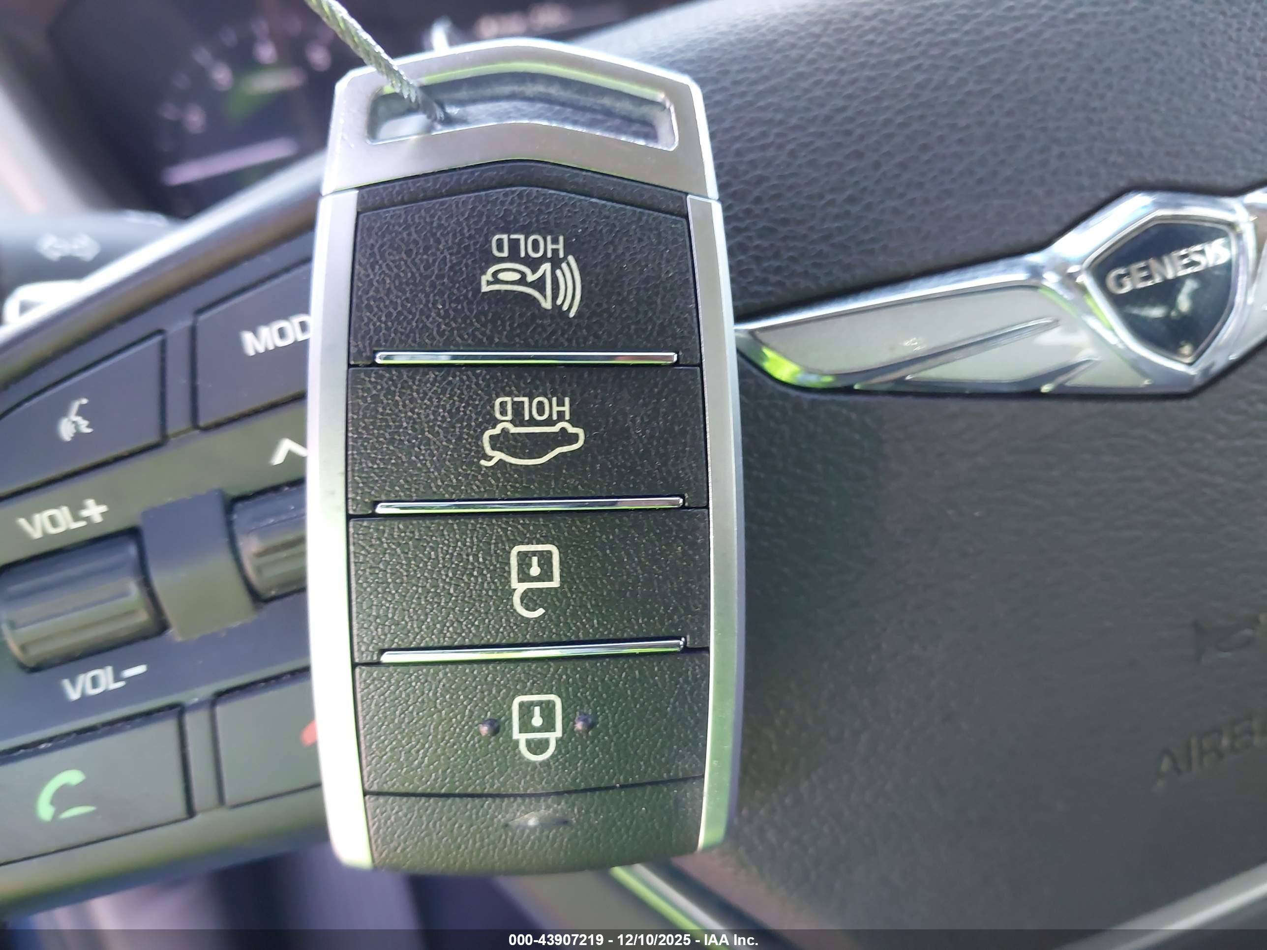 GENESIS G80 image 11