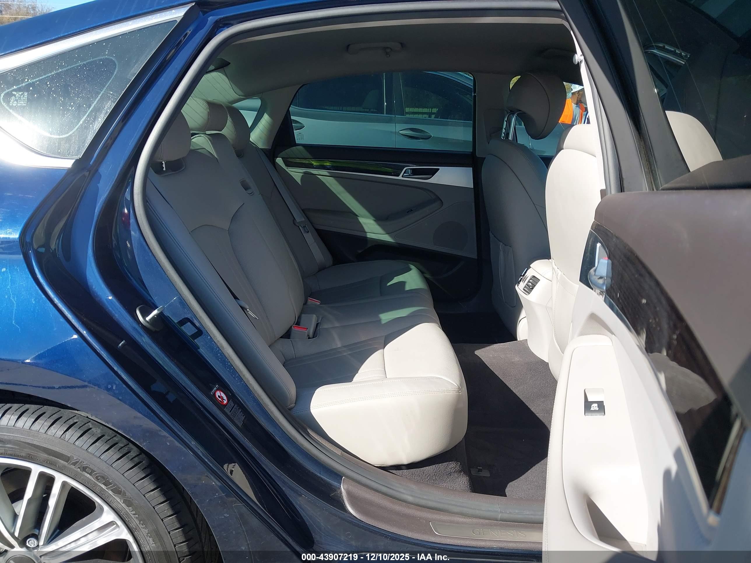 GENESIS G80 image 8