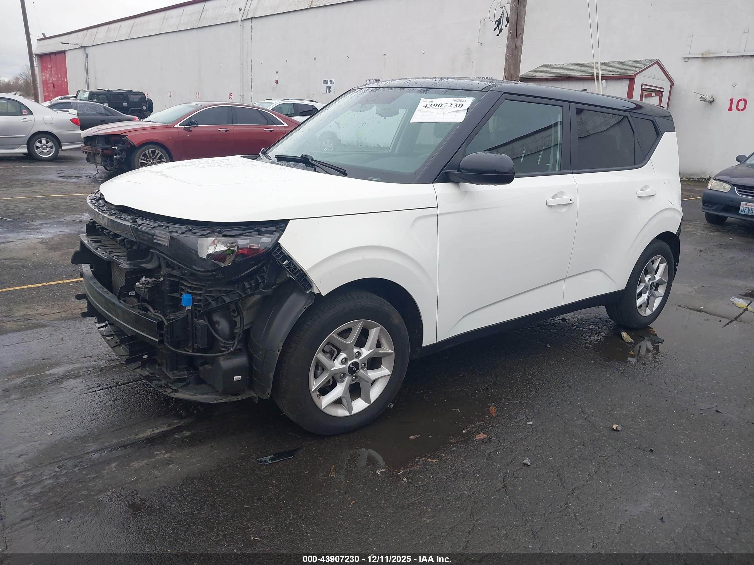 KIA SOUL image 2