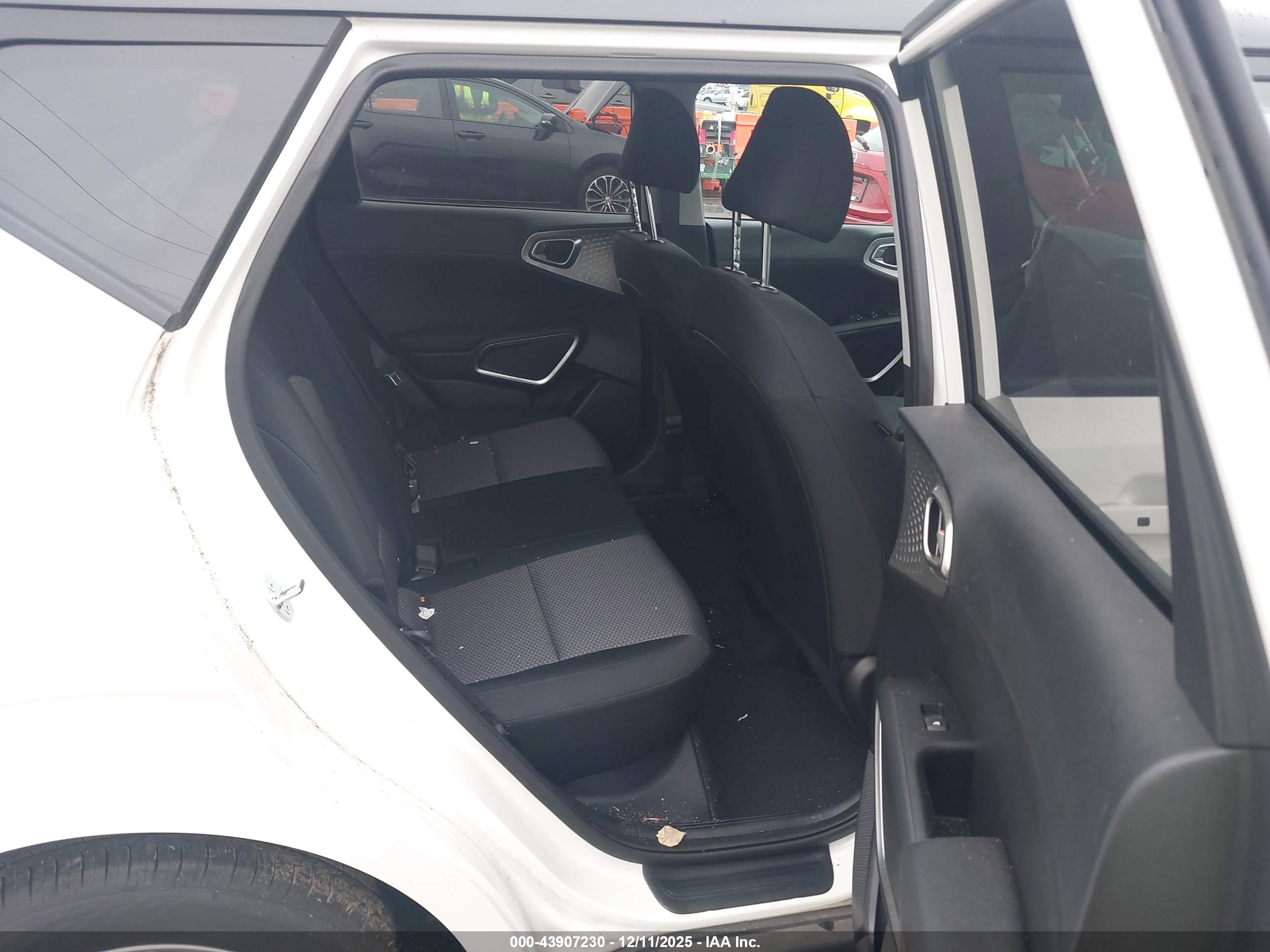 KIA SOUL image 8