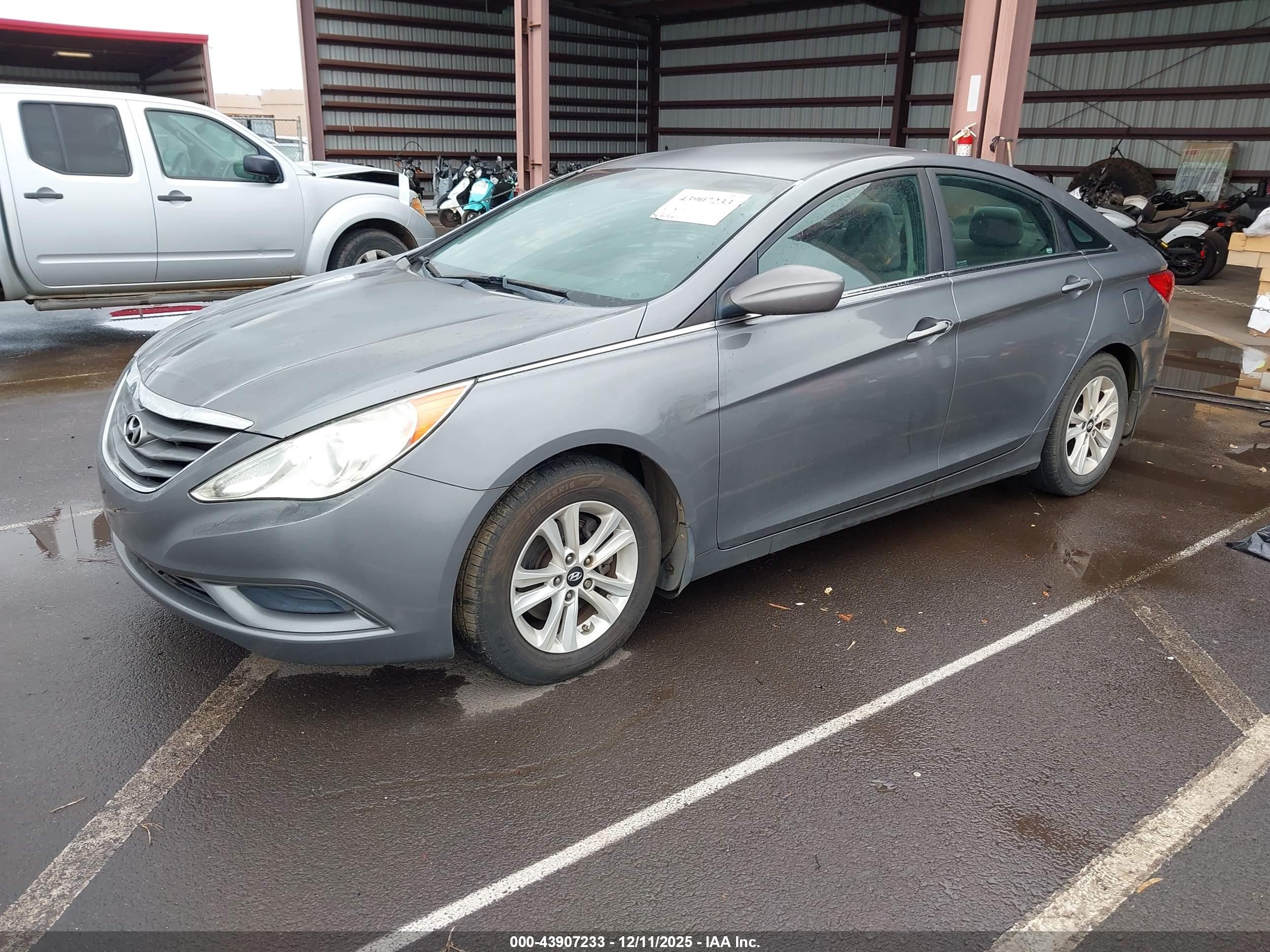 HYUNDAI SONATA image 2