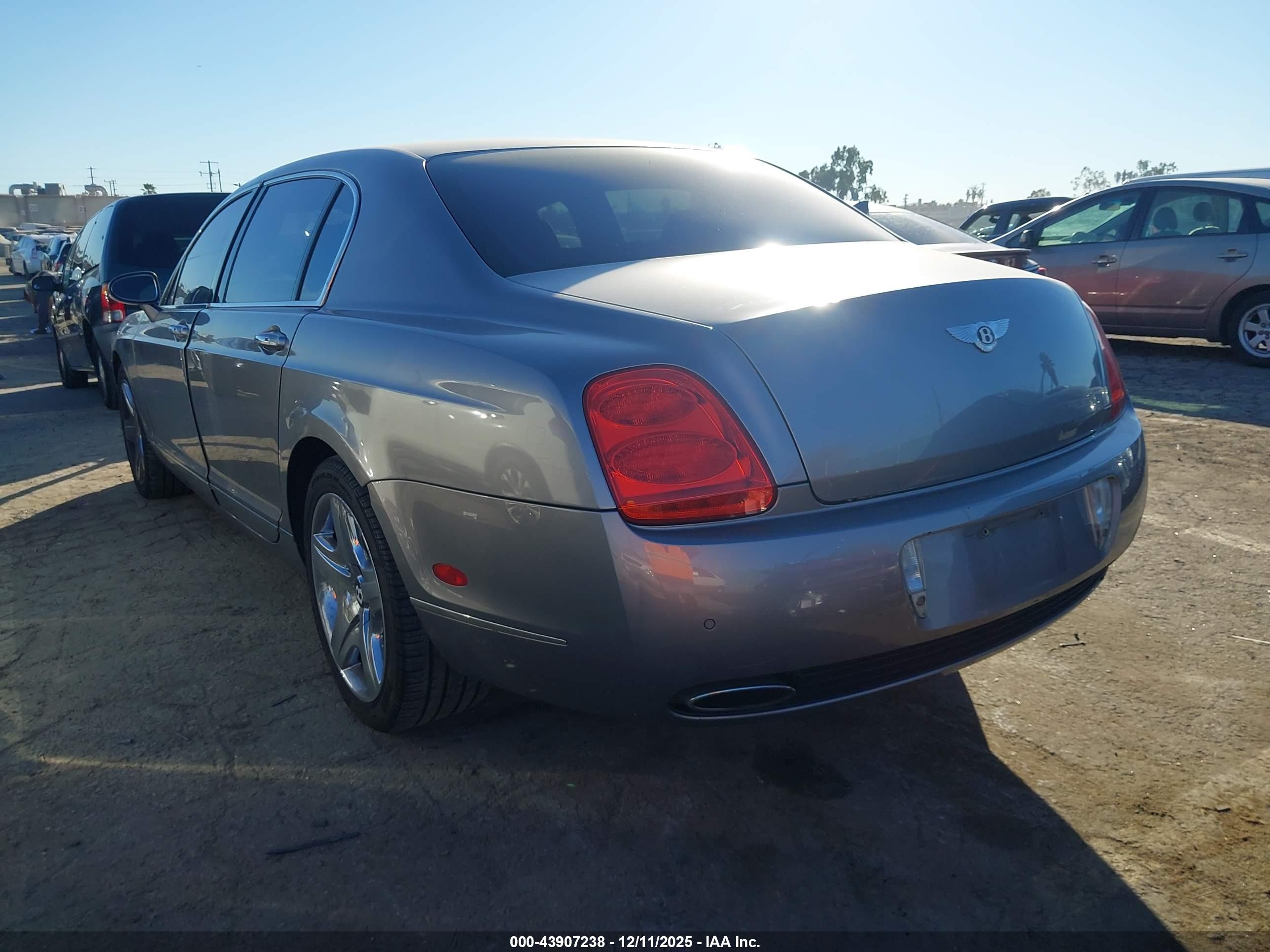BENTLEY CONTINENTAL image 3