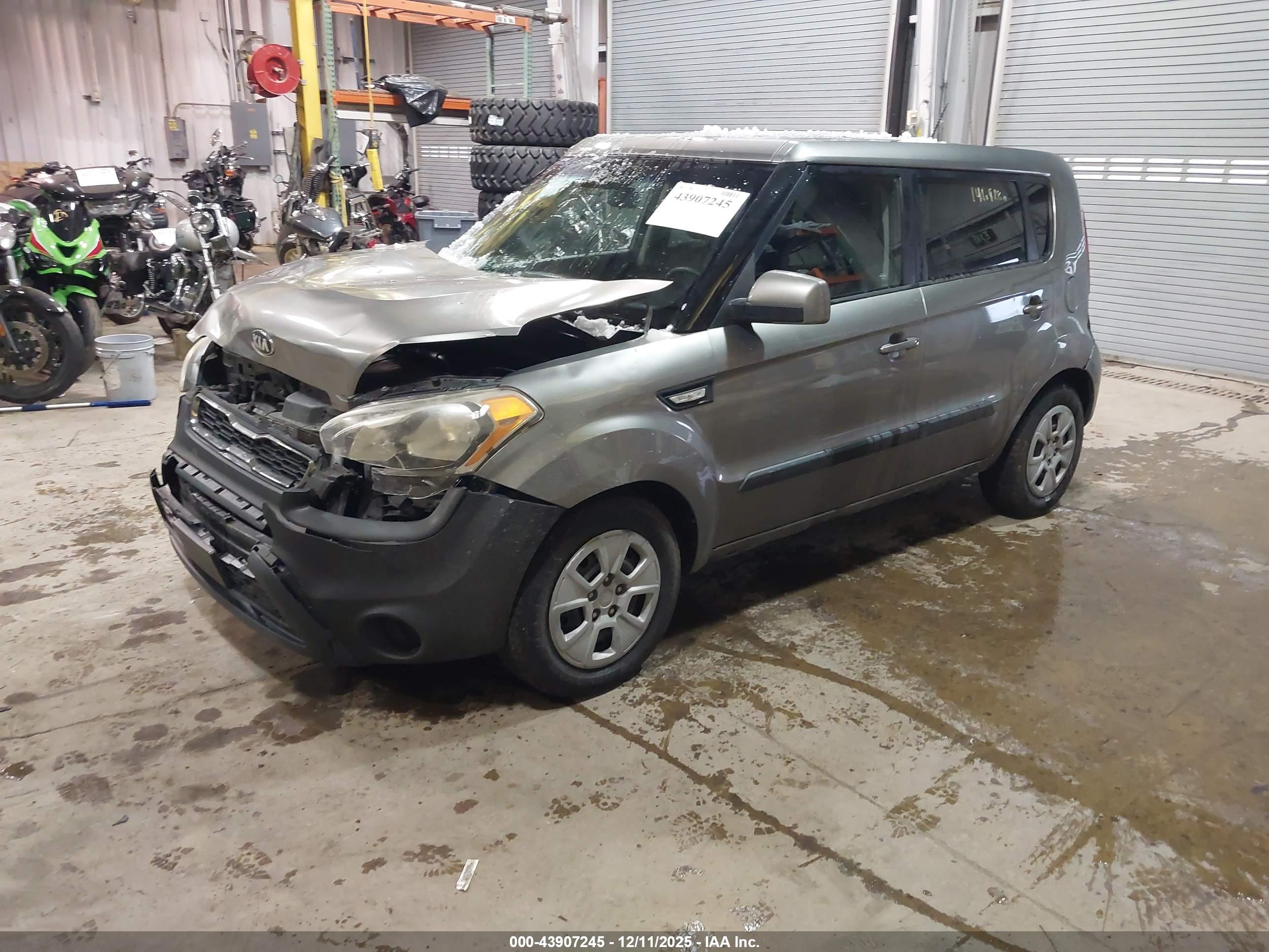 KIA SOUL image 2