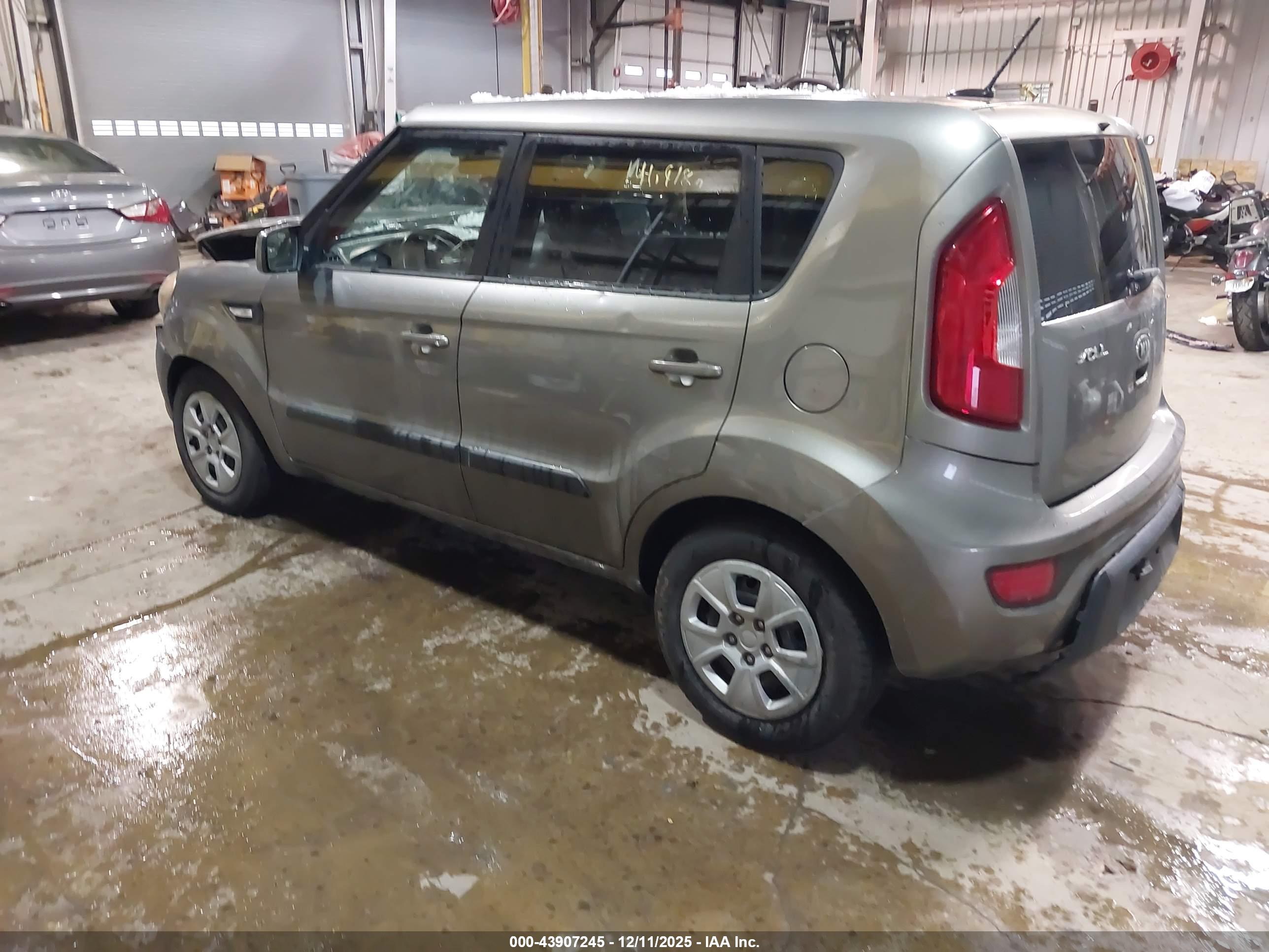 KIA SOUL image 3