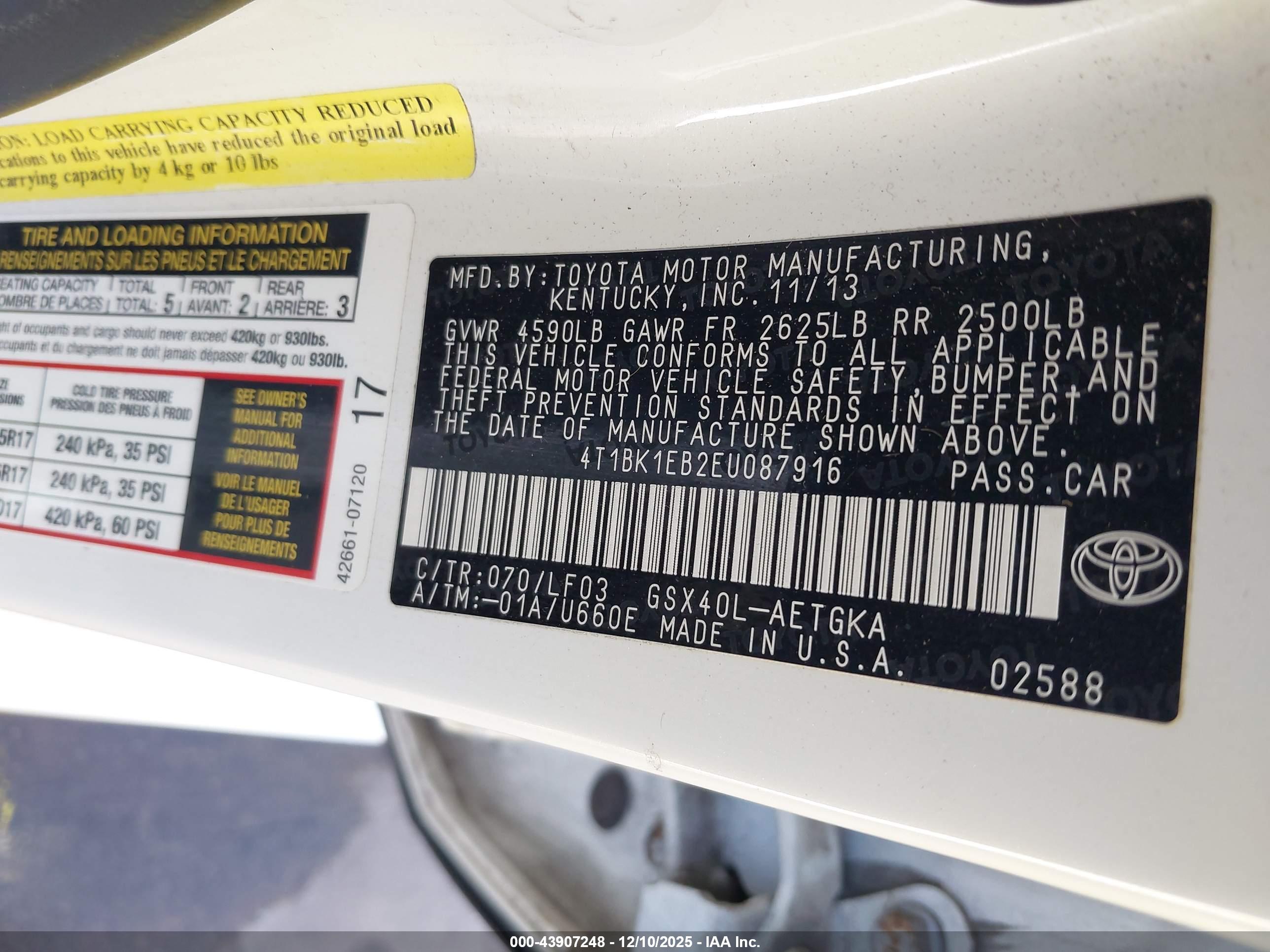 TOYOTA AVALON image 9
