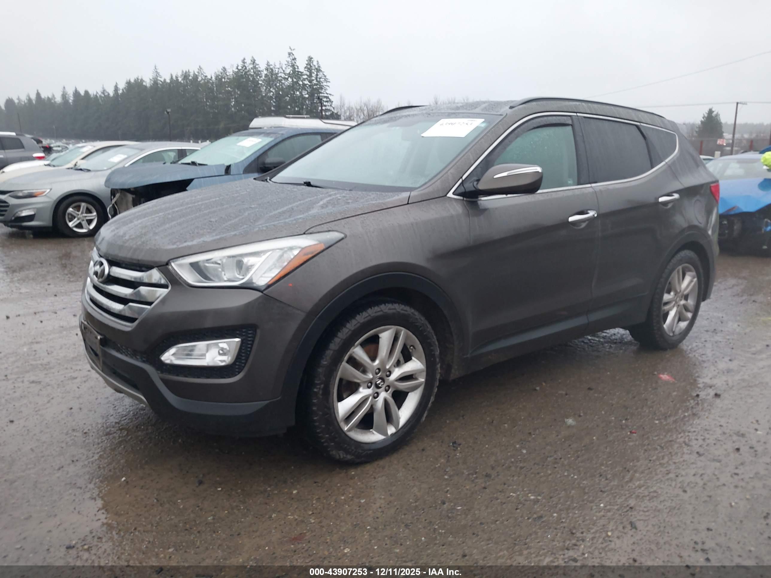 HYUNDAI SANTA image 2
