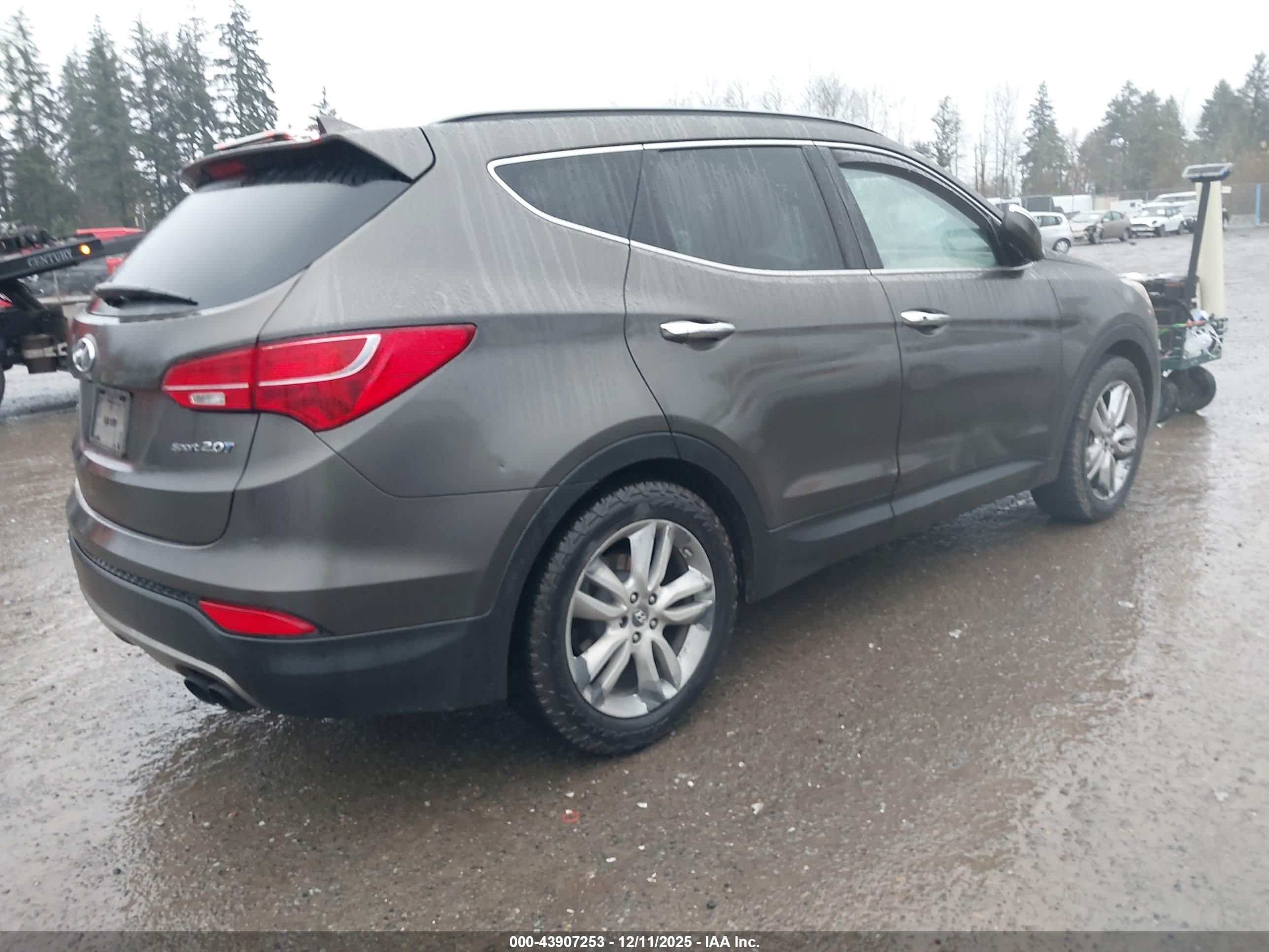 HYUNDAI SANTA image 4
