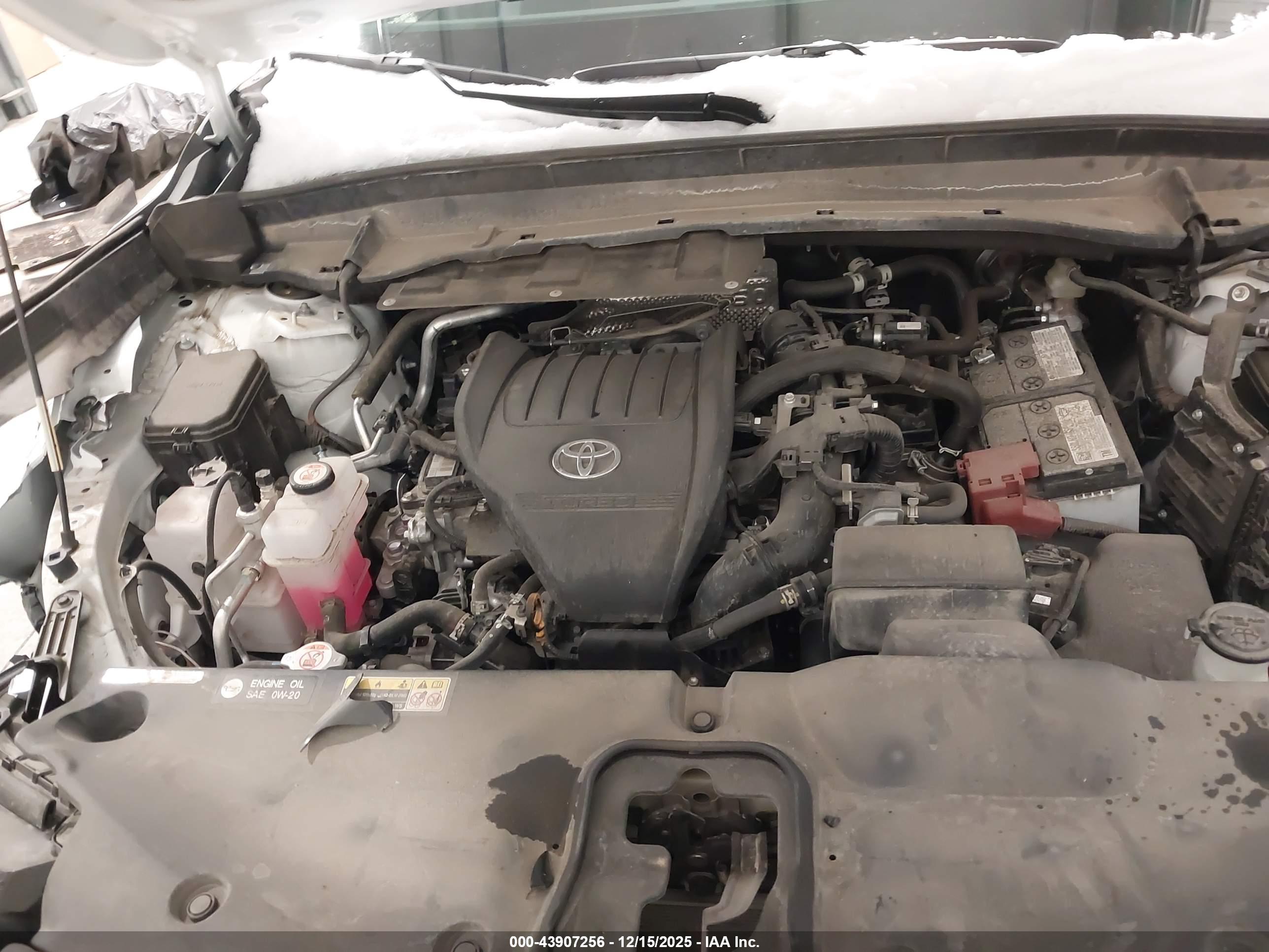 TOYOTA GRAND image 10