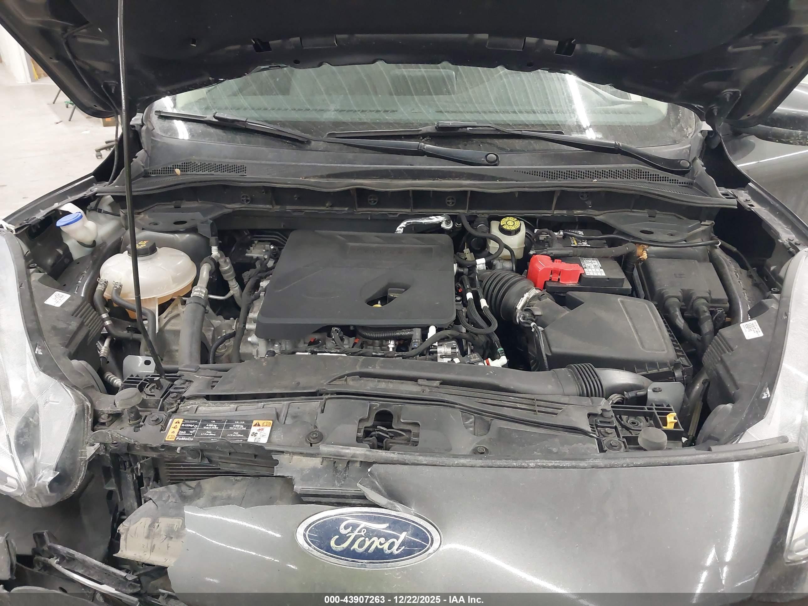 FORD ESCAPE image 10