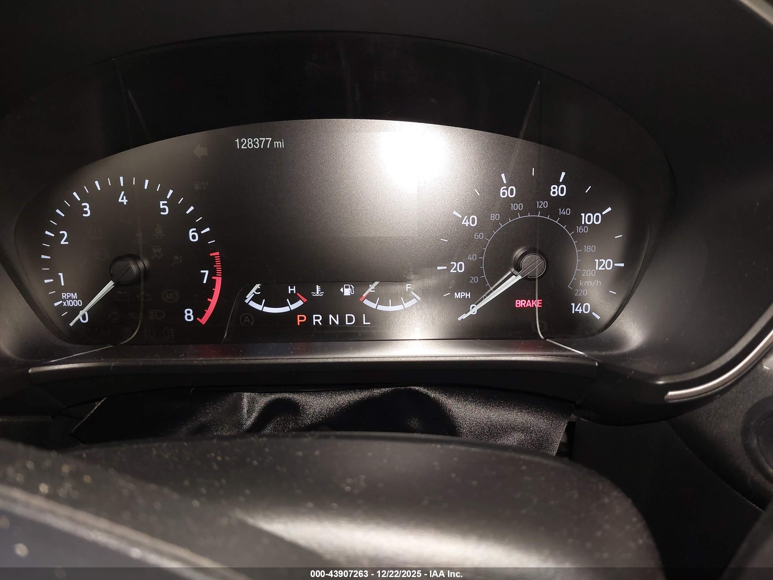 FORD ESCAPE image 7