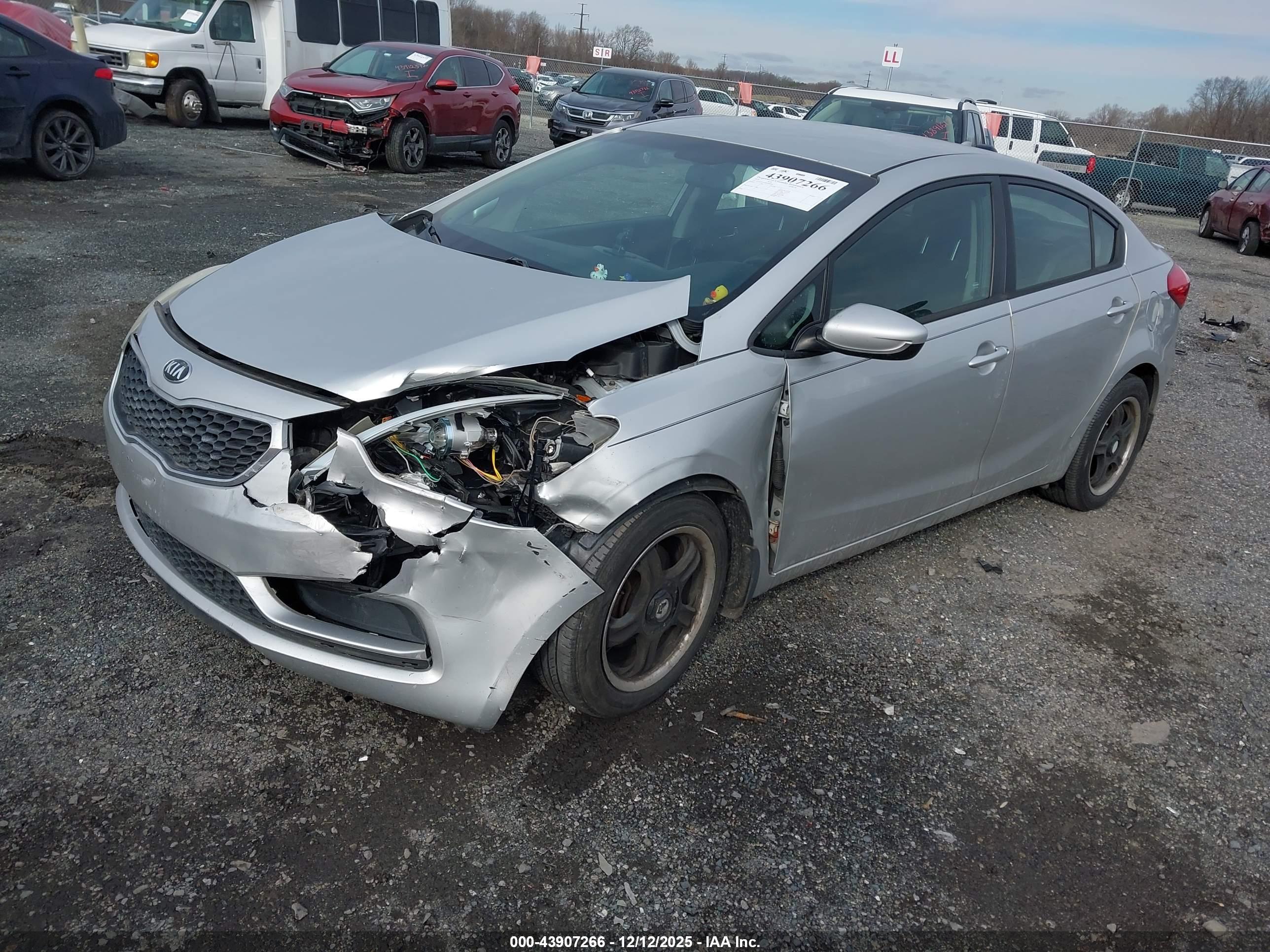 KIA FORTE image 2