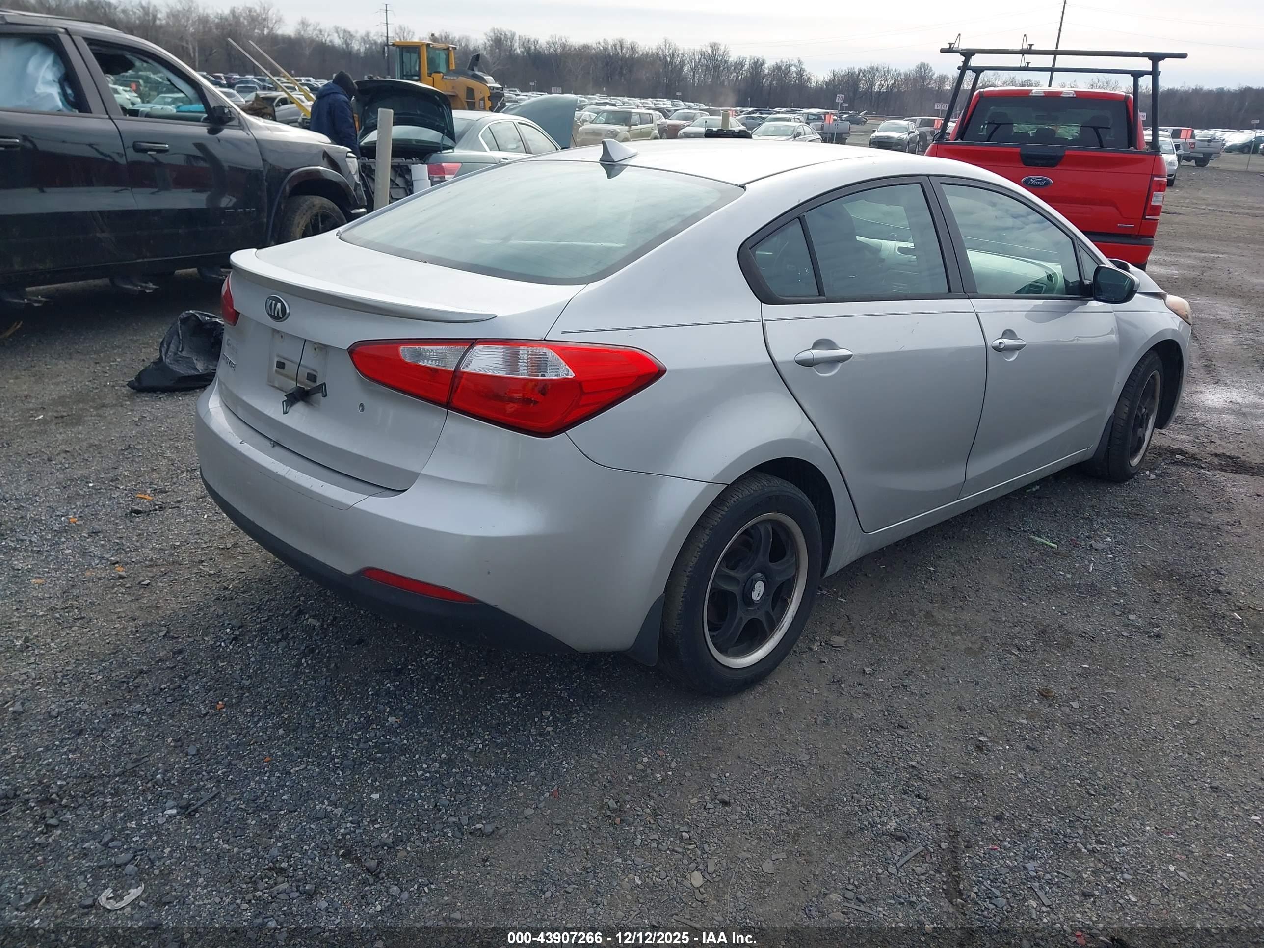 KIA FORTE image 4