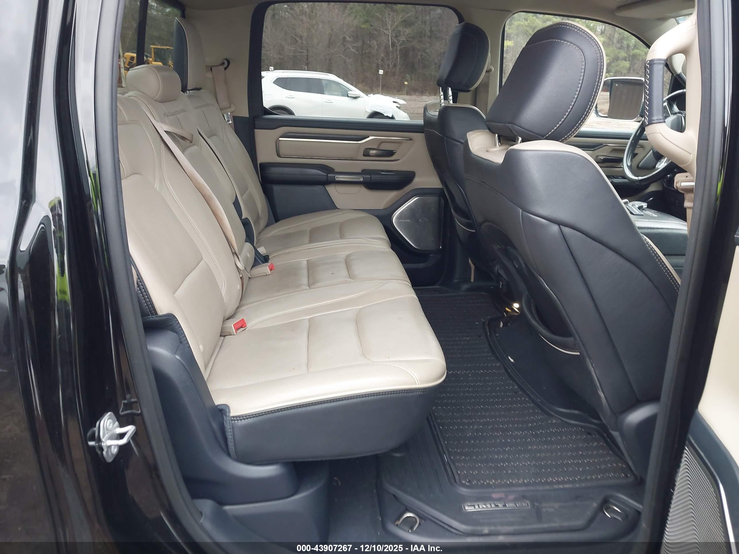 RAM 1500 image 8