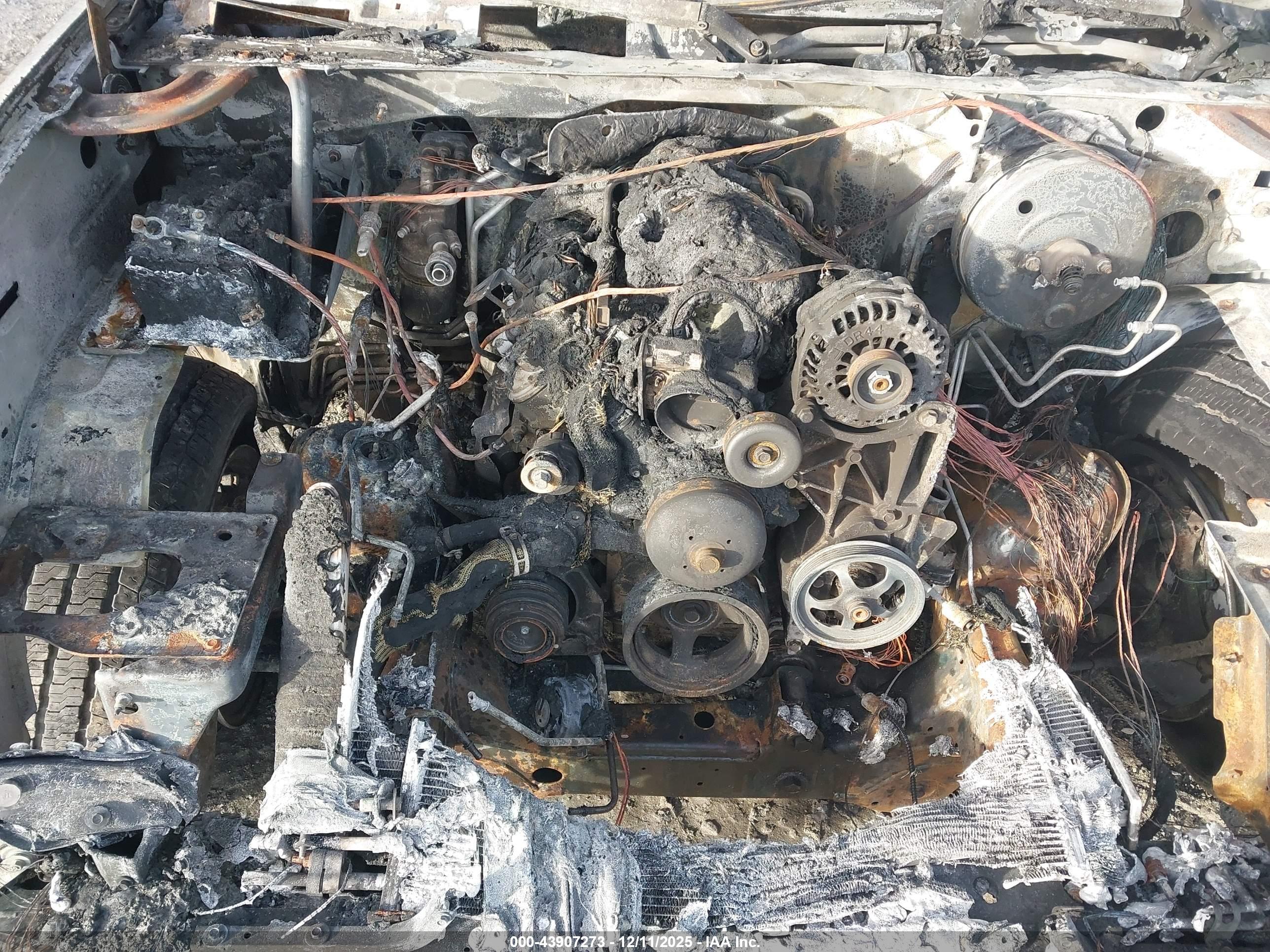 GMC YUKON image 10