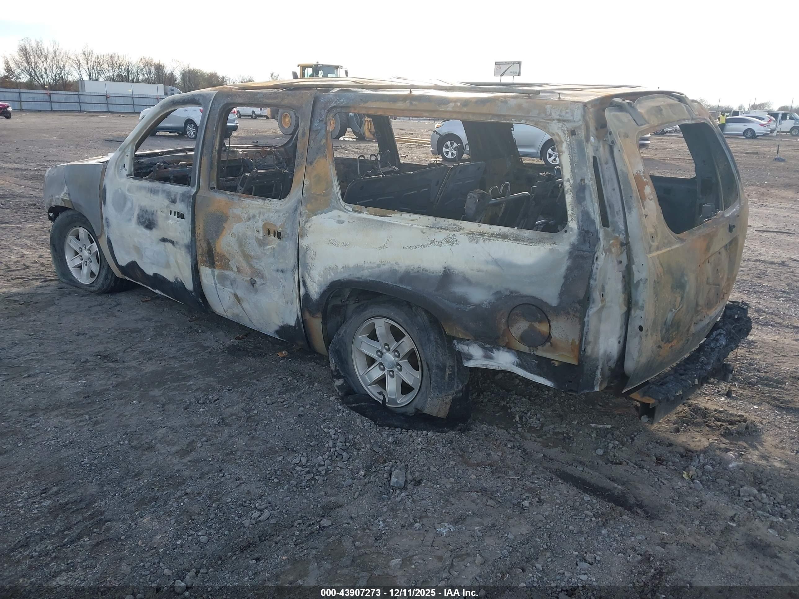 GMC YUKON image 3