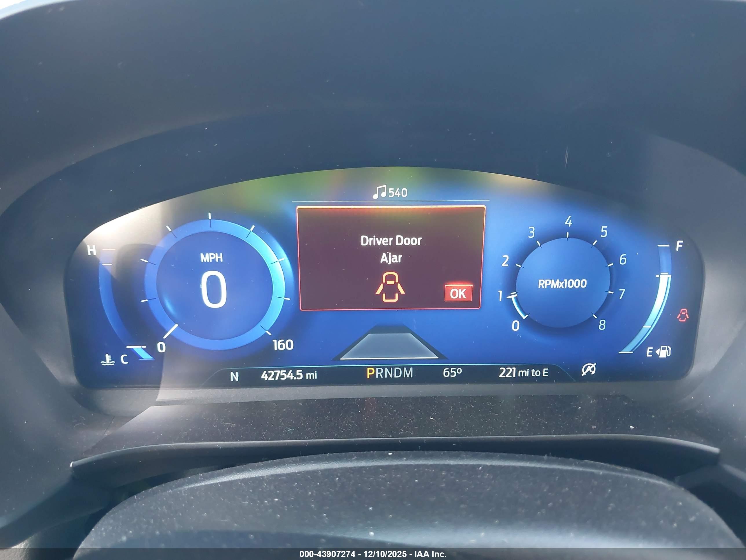 FORD ESCAPE image 7