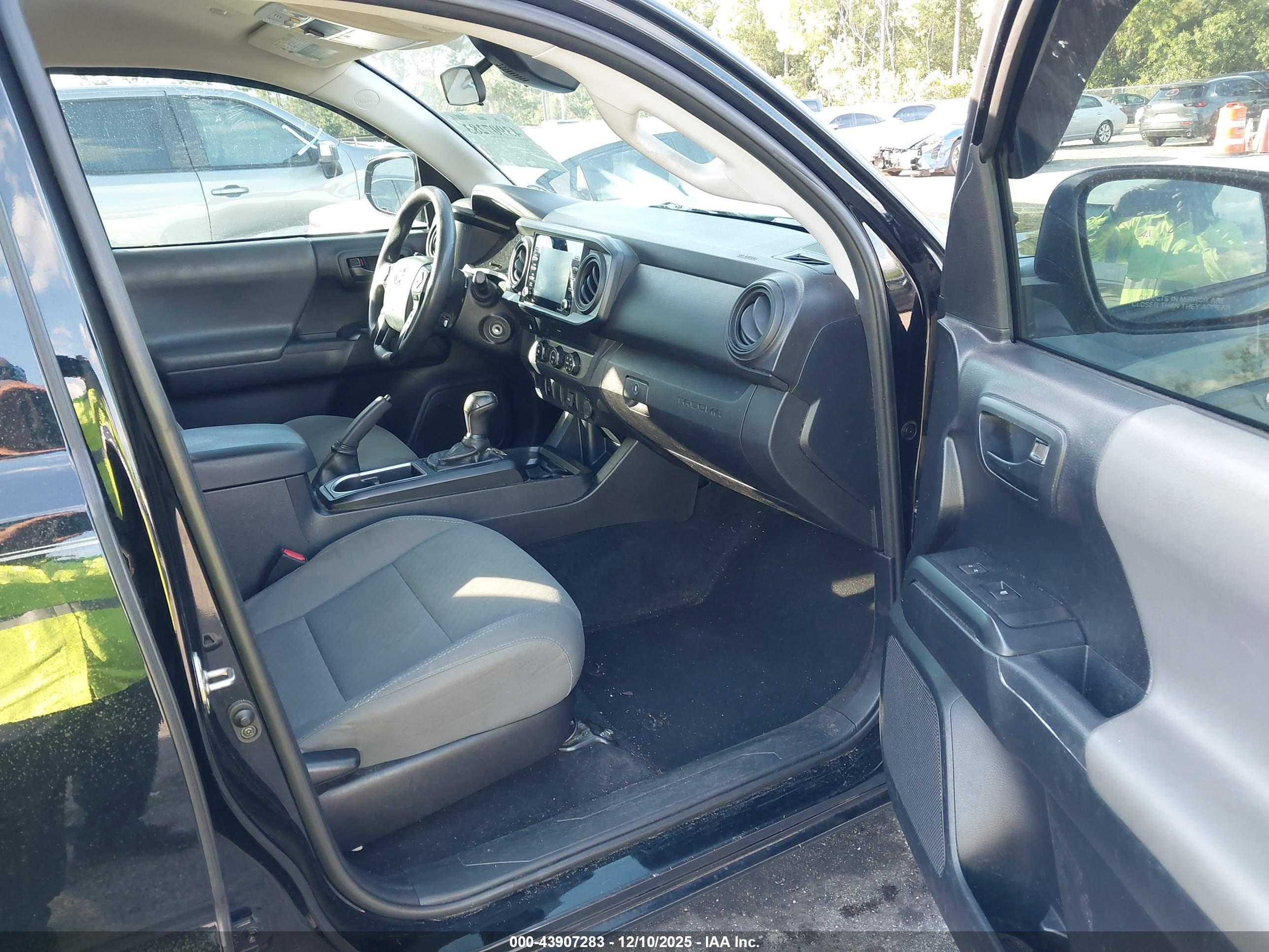 TOYOTA TACOMA image 5