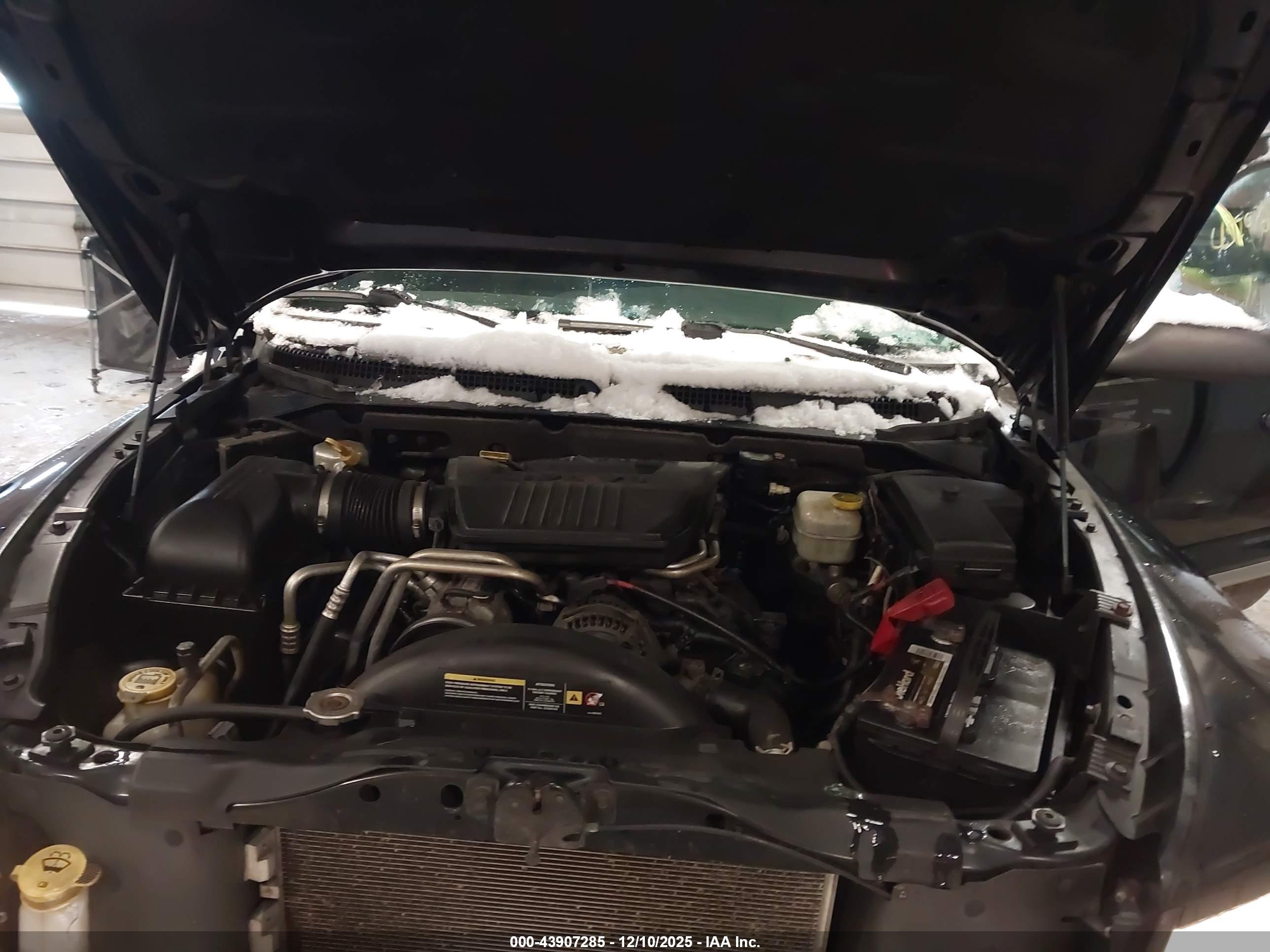 DODGE DAKOTA image 10