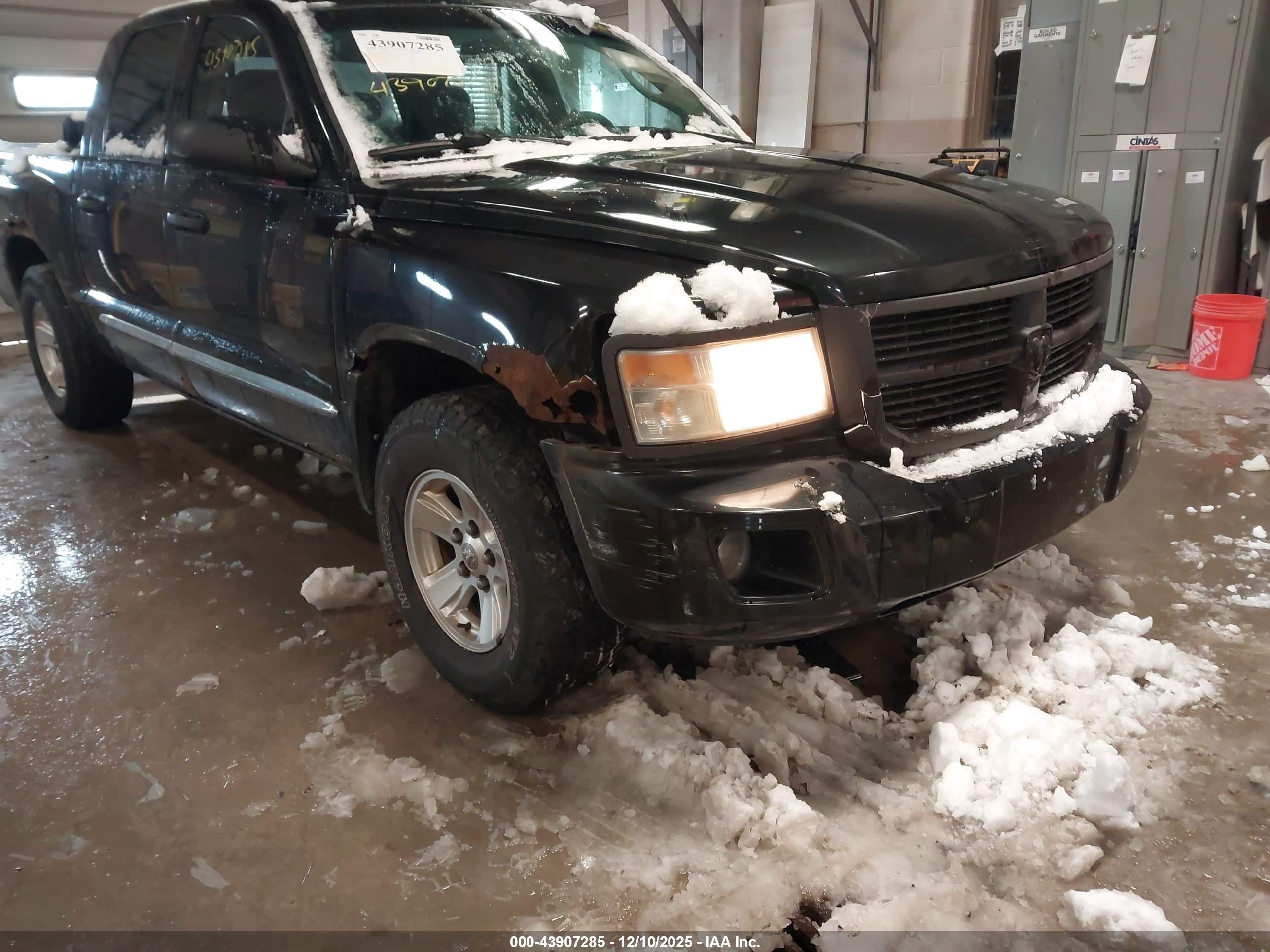 DODGE DAKOTA image 6