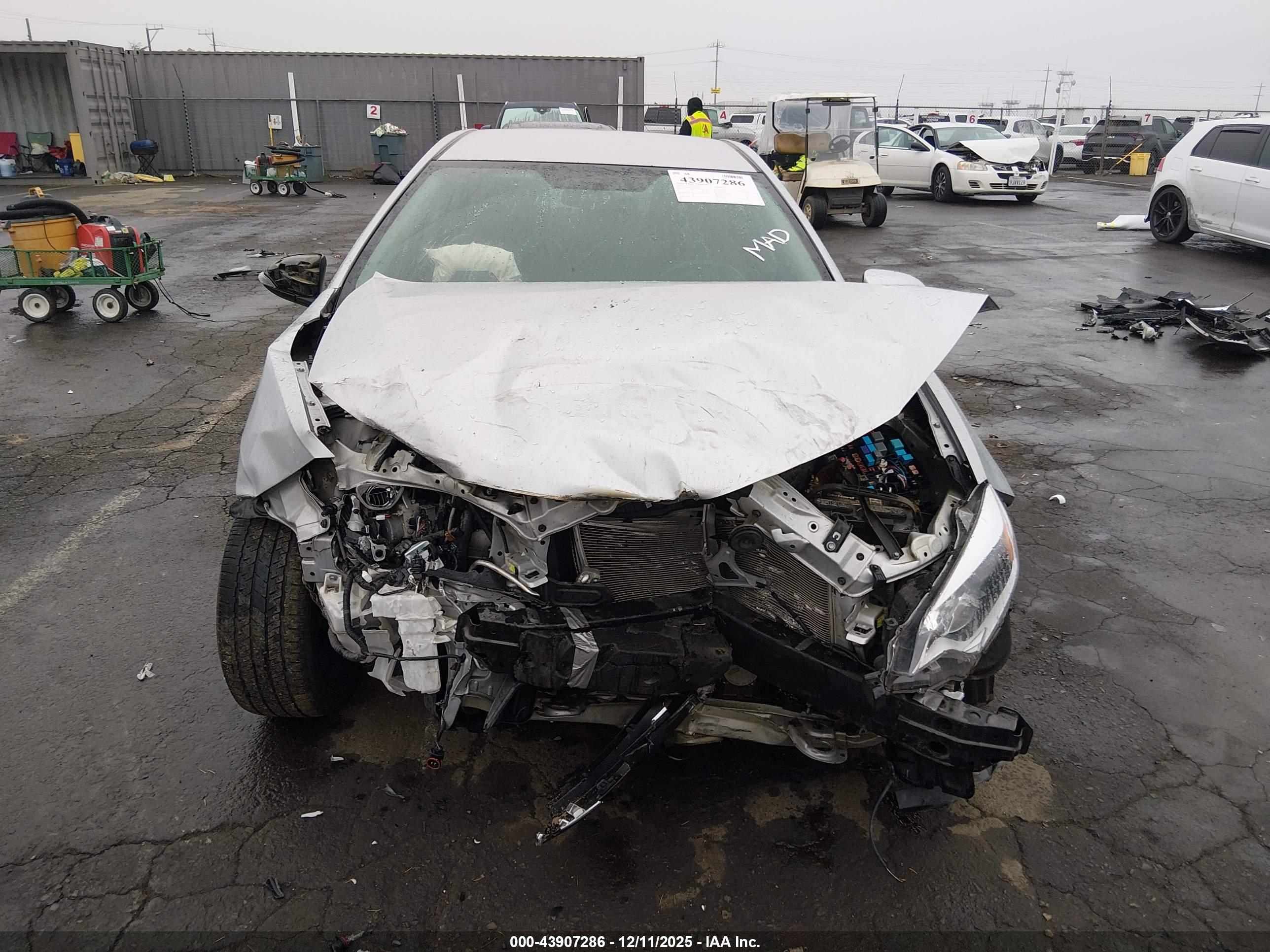 TOYOTA COROLLA image 6
