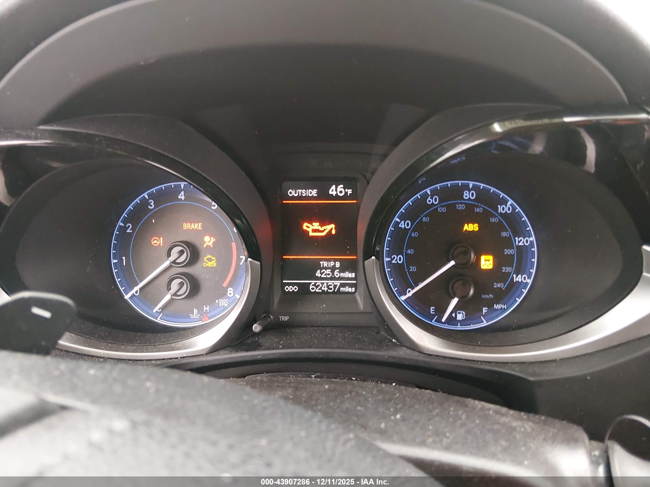 TOYOTA COROLLA image 7