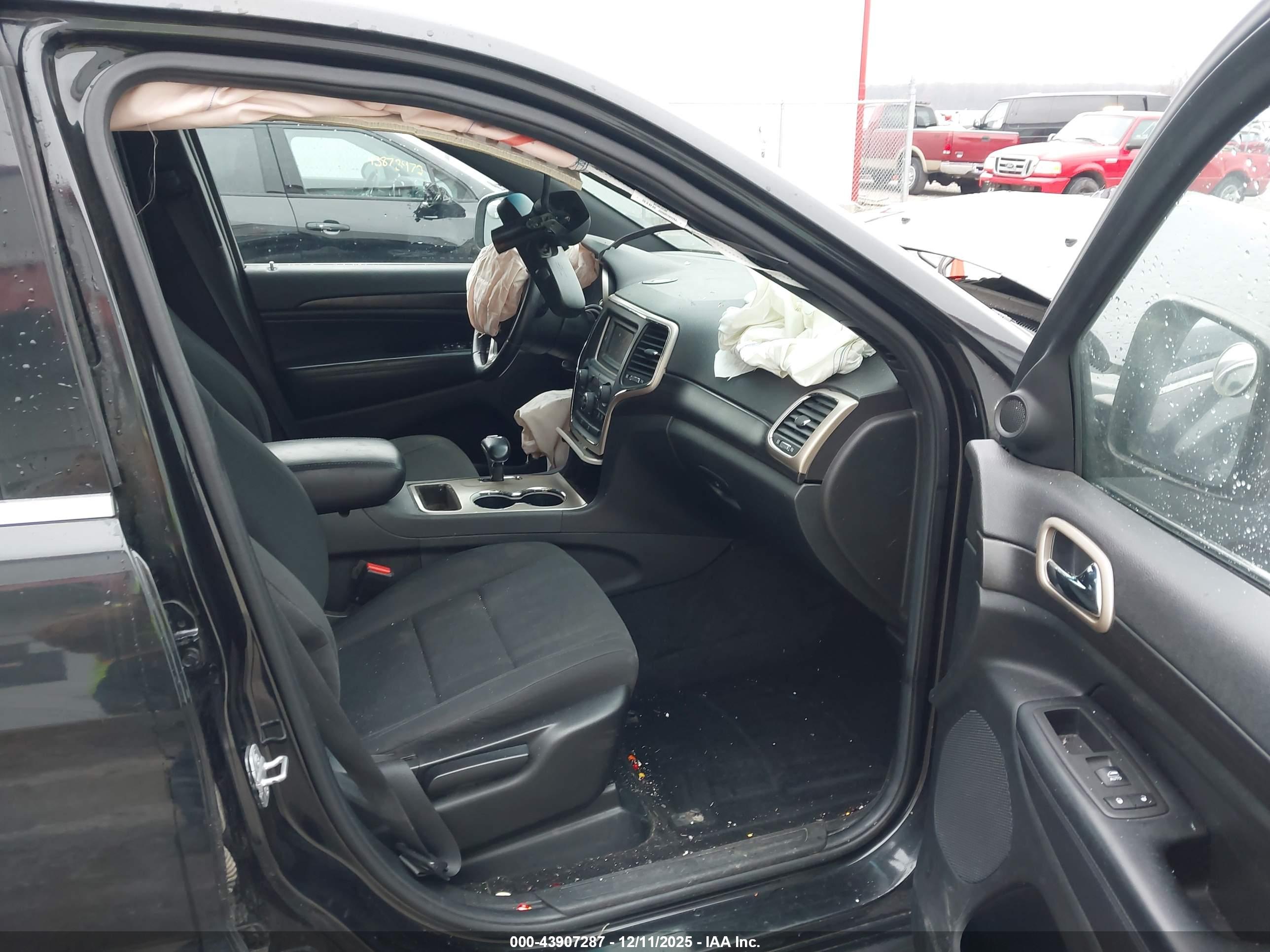 JEEP GRAND image 5
