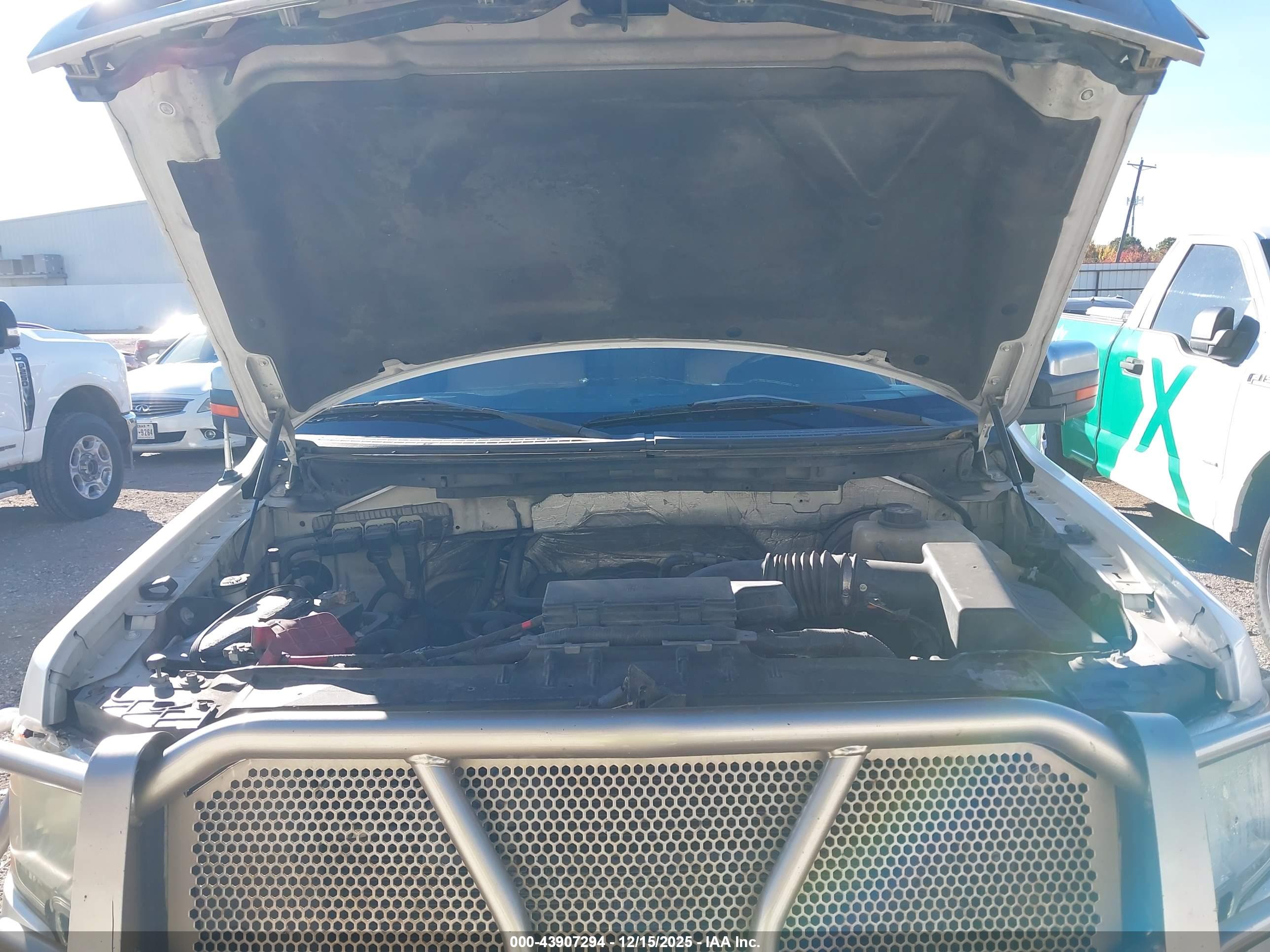 FORD F-150 image 10