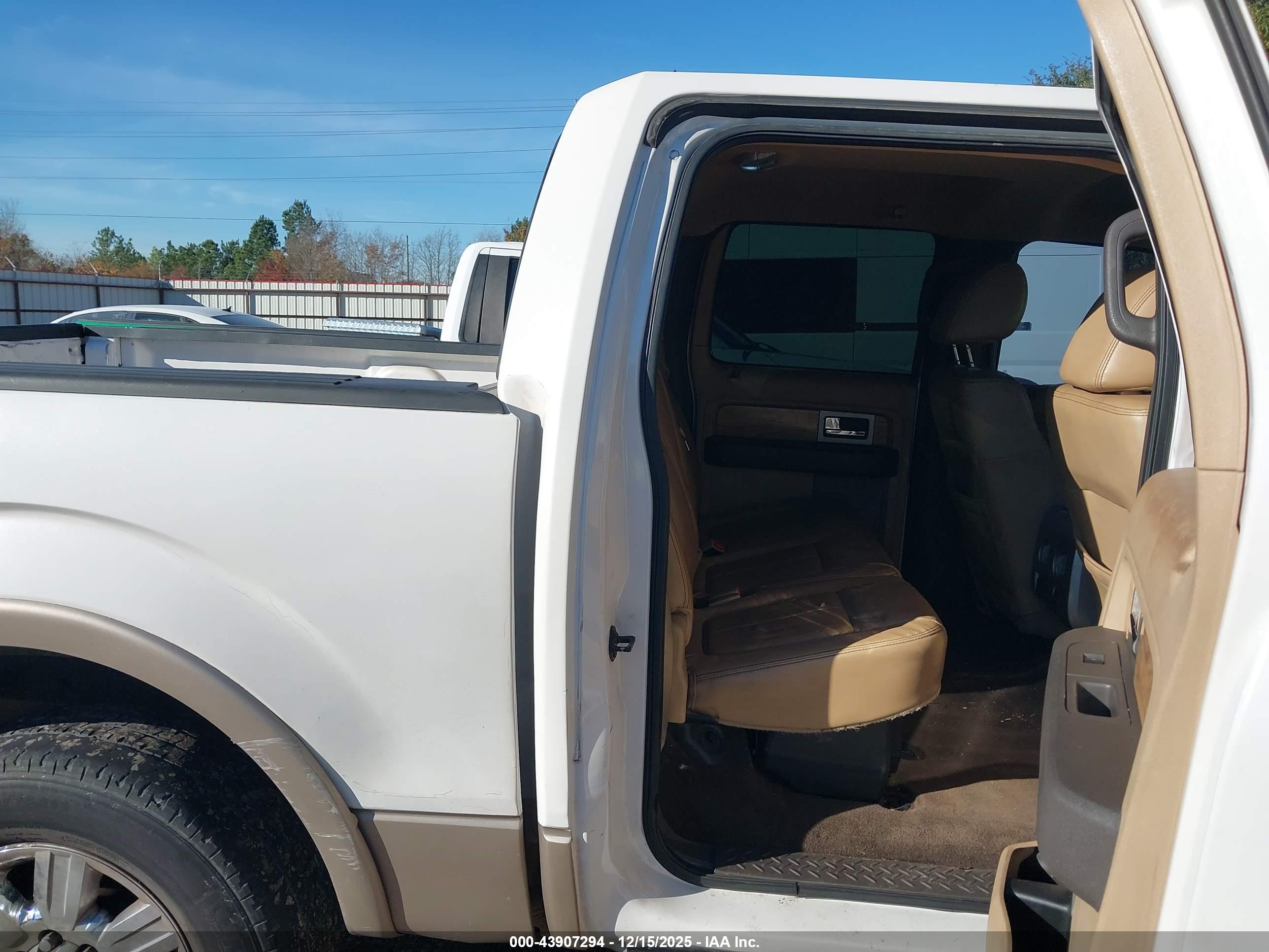 FORD F-150 image 8