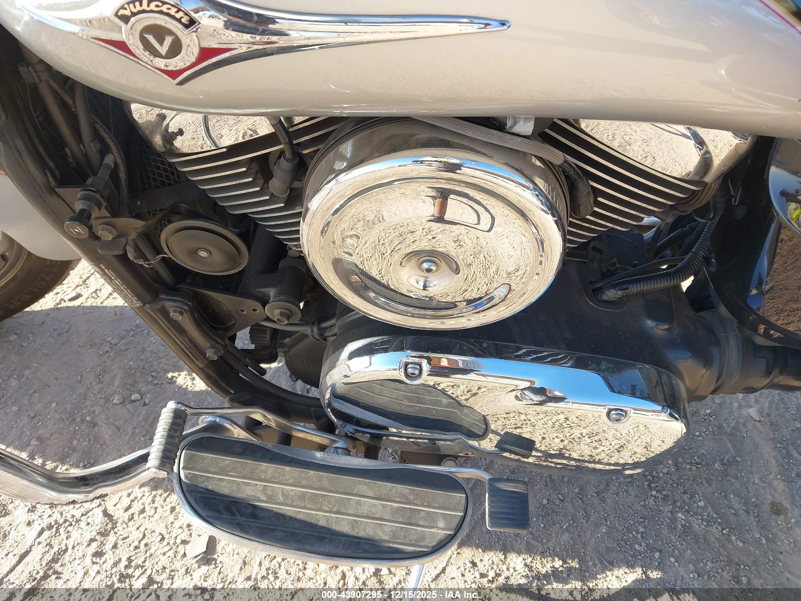 KAWASAKI VN1600 image 9