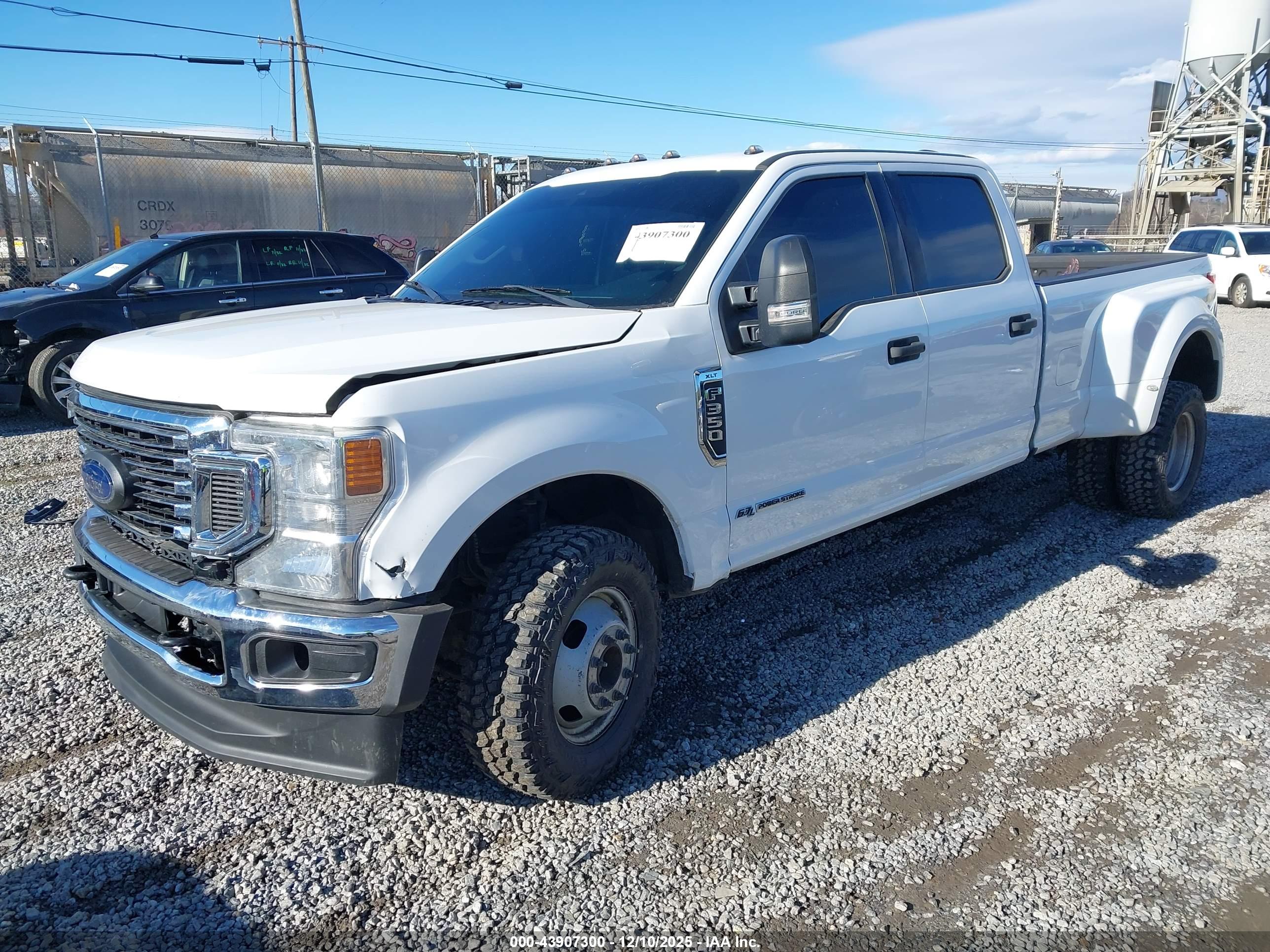 FORD F-350 image 2