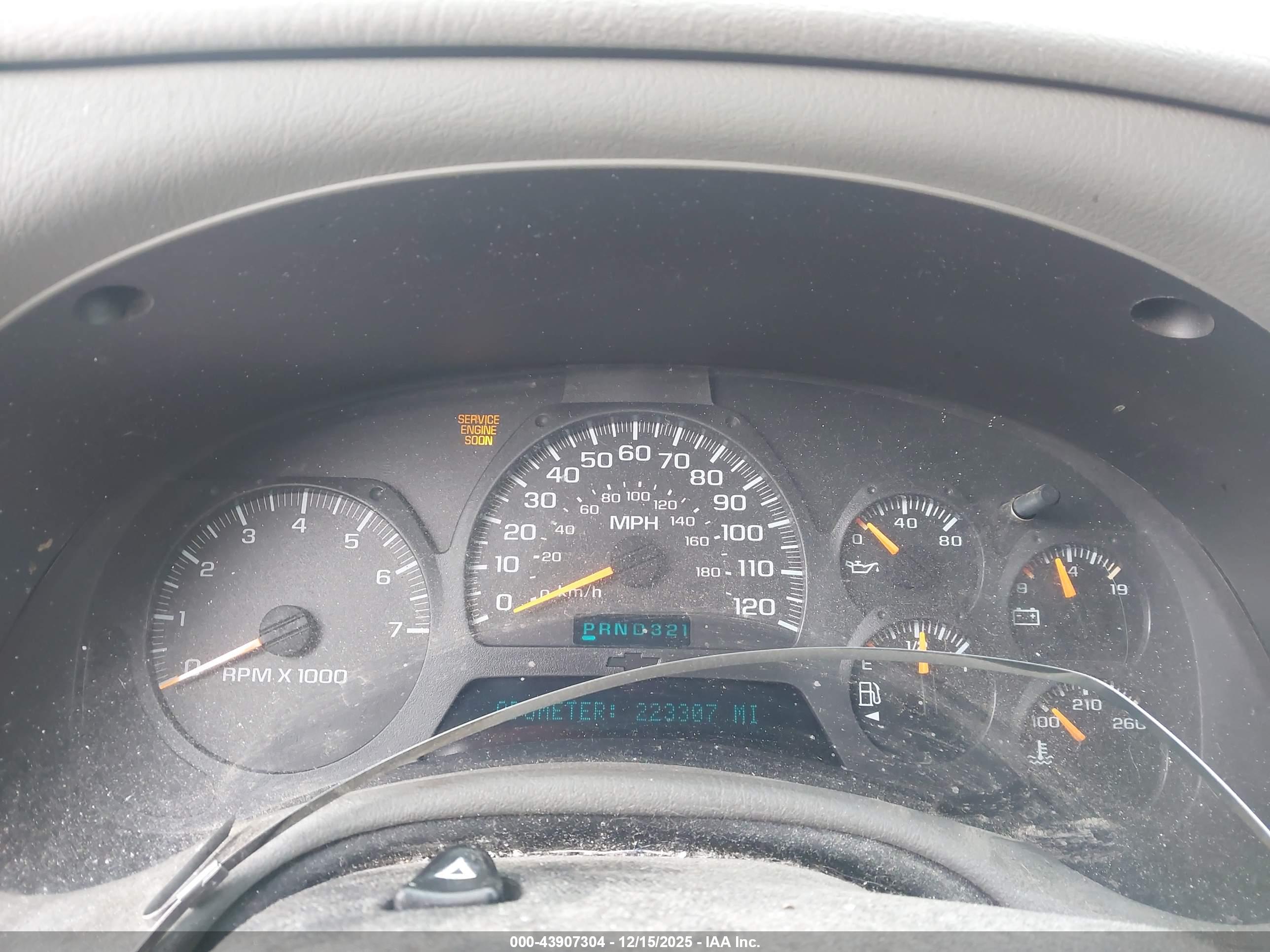 CHEVROLET TRAILBLAZER image 7