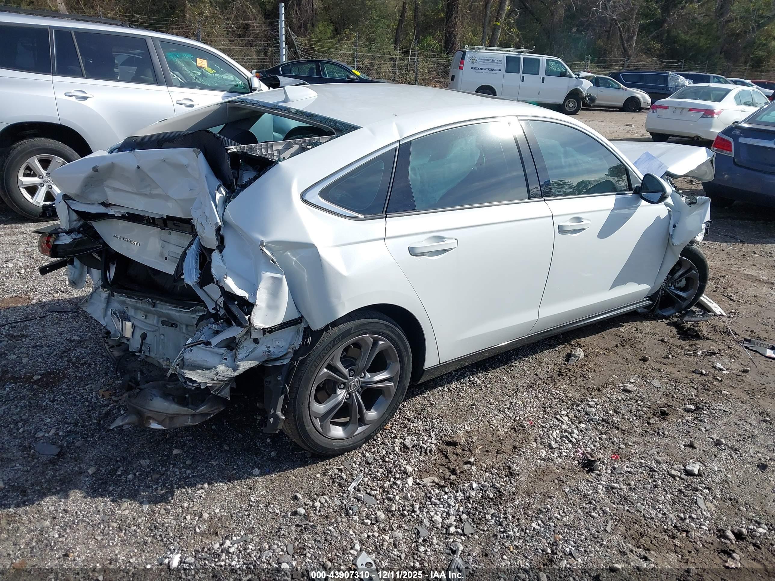HONDA ACCORD image 4