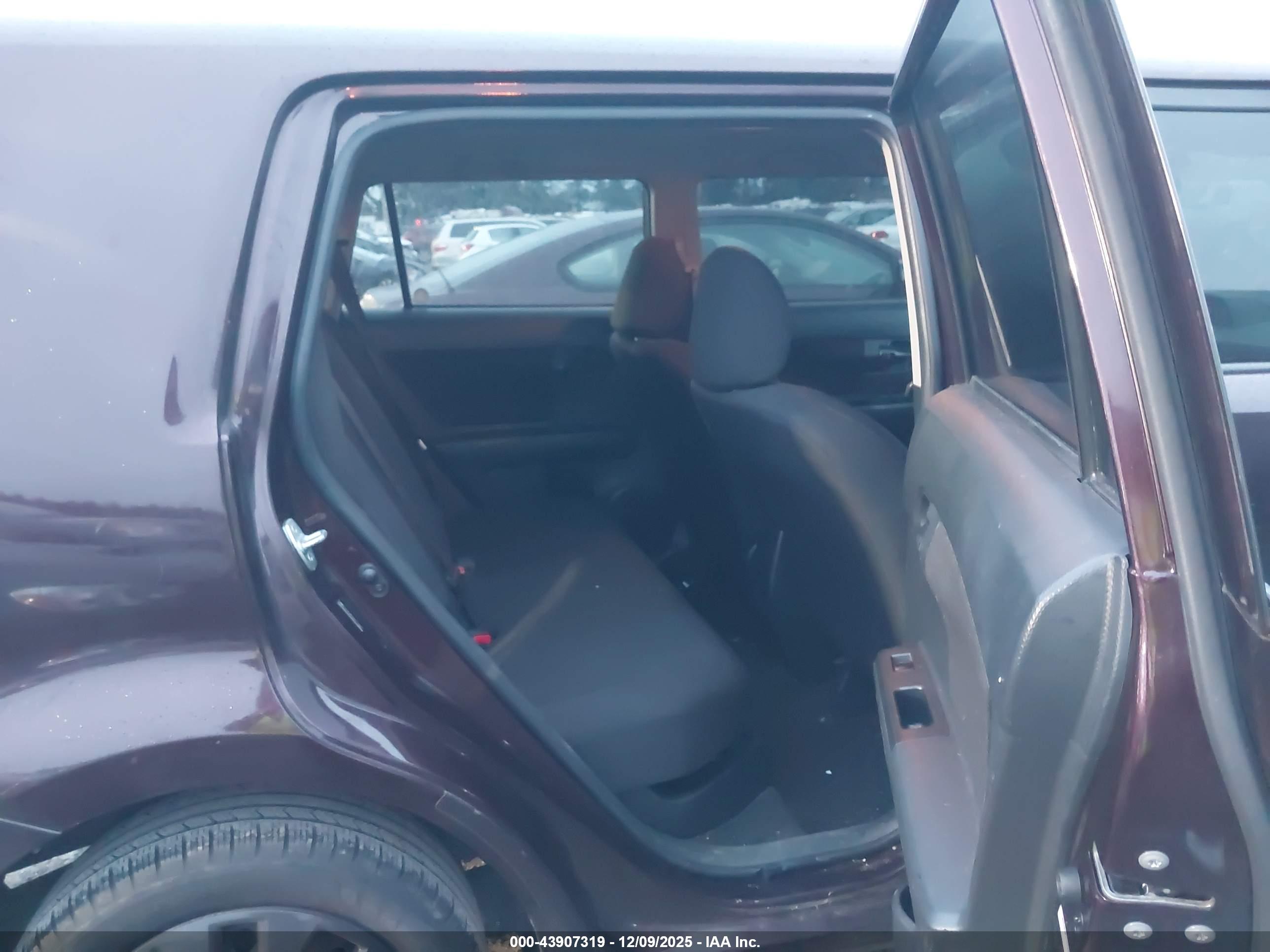 SCION XB image 8