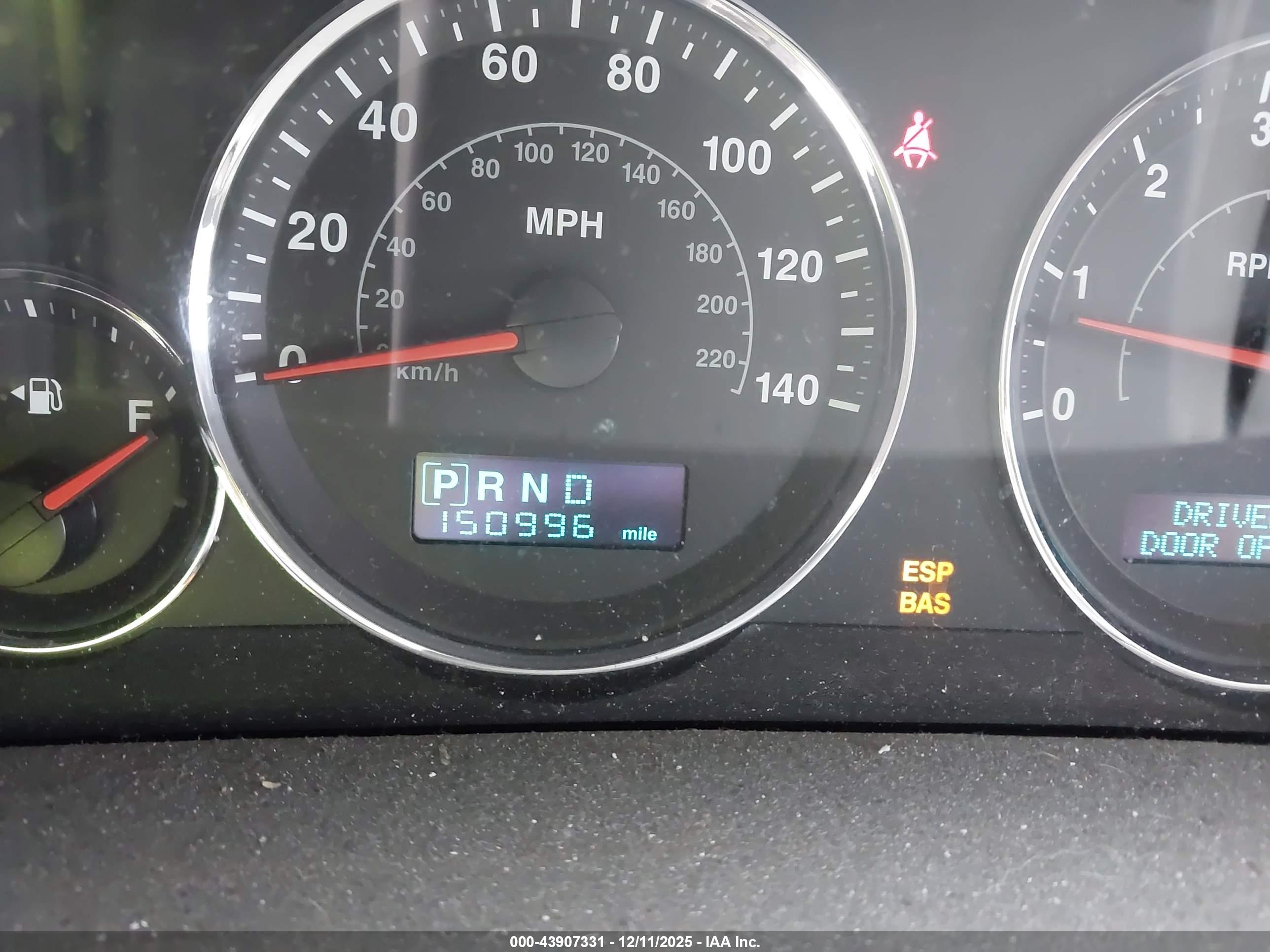 JEEP GRAND image 7