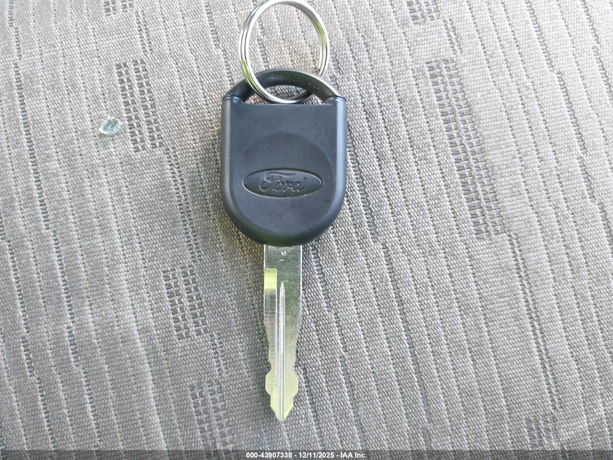 FORD FOCUS image 11